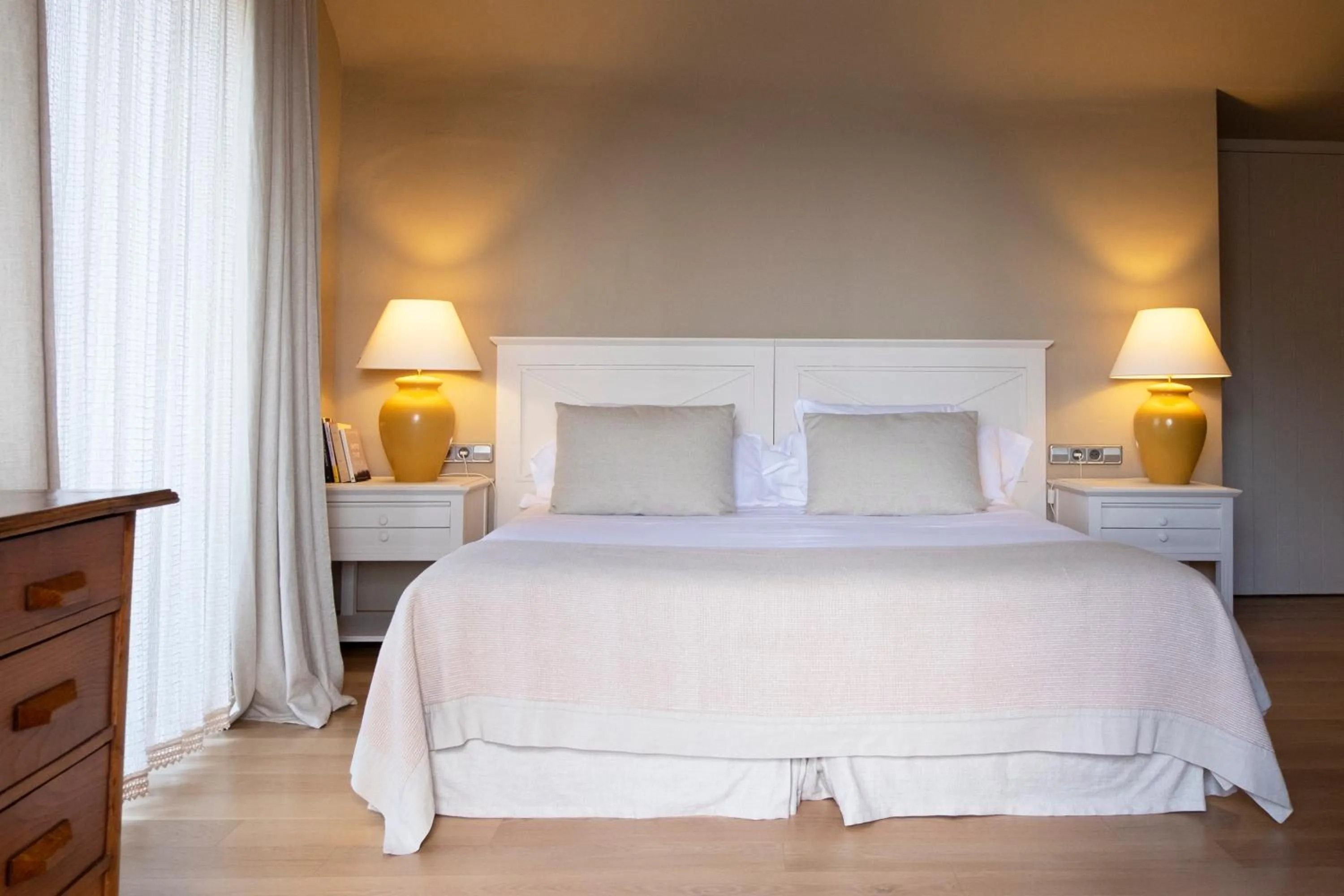 Bed in El Far Hotel Restaurant