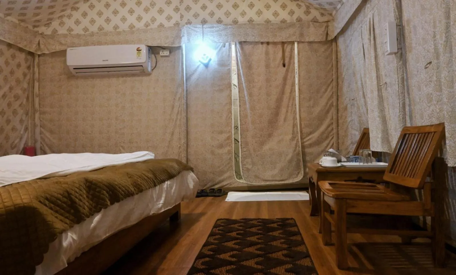 Bed in Bundeli Camps and Resorts, Panna