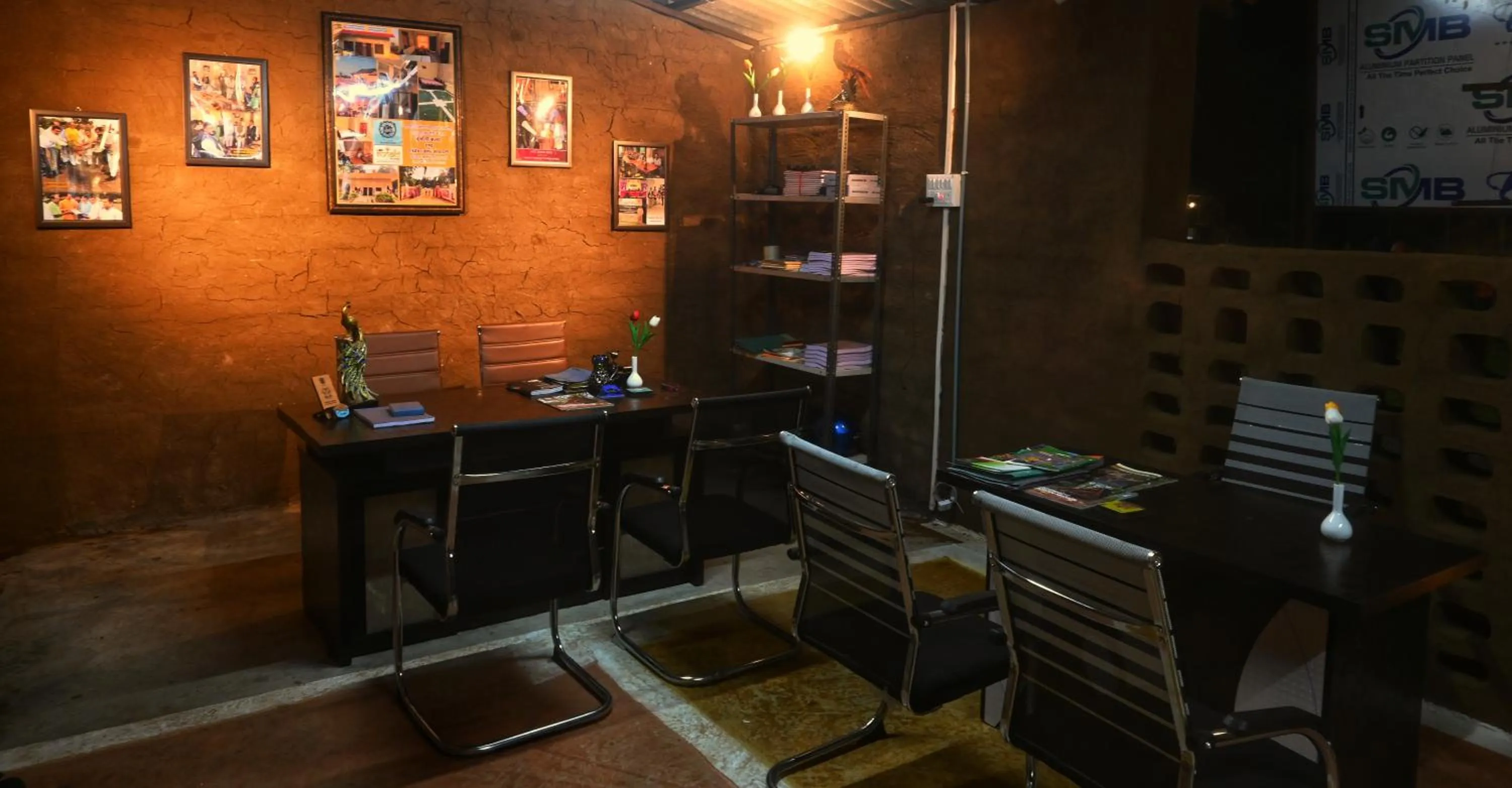 Seating area in Bundeli Camps and Resorts, Panna