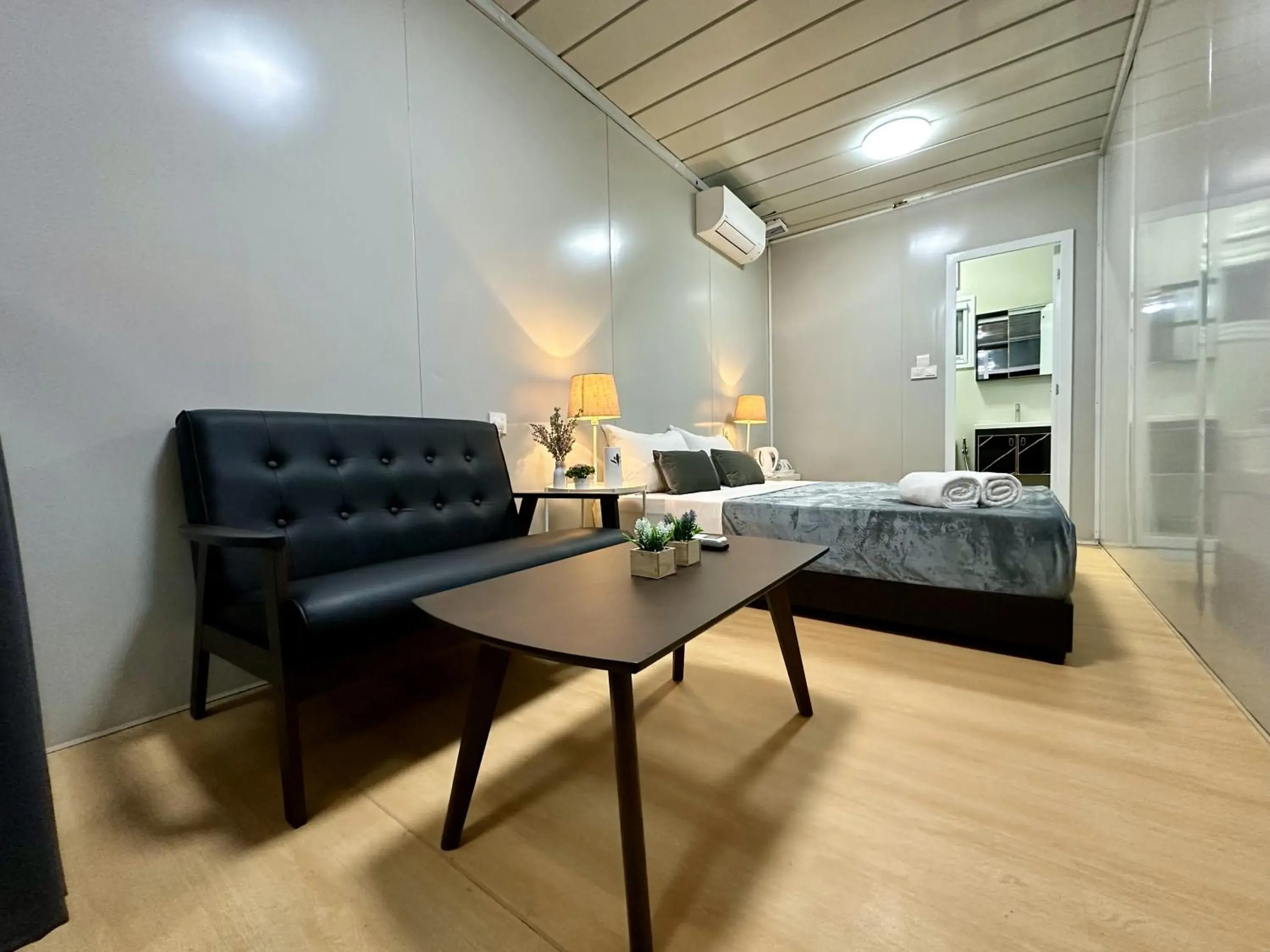 H&T PJ Gasing - Cabin Studio - Netflix & Free Parking H&T PJ Gasing - Cabin Studio - Netflix & Free Parking