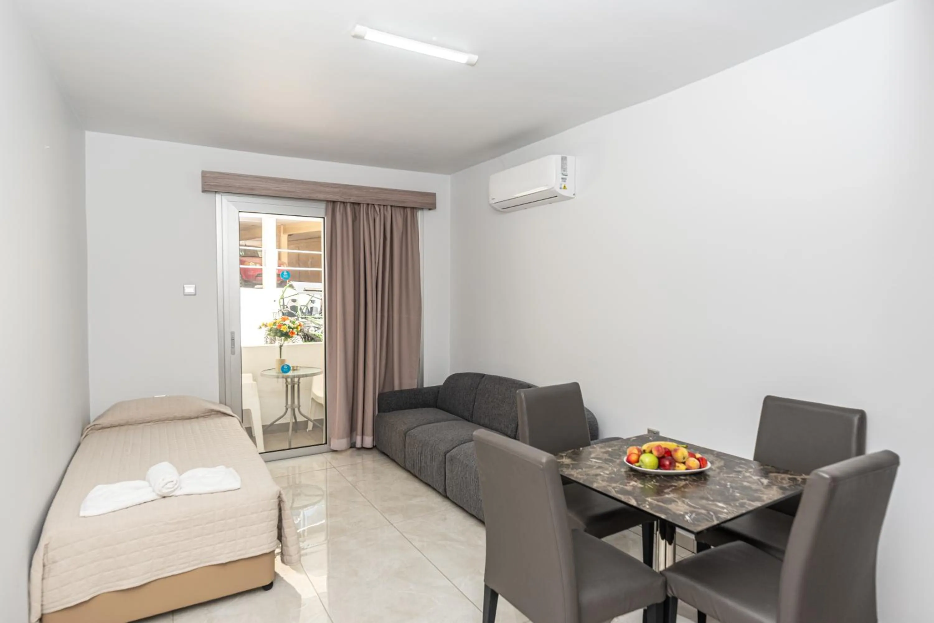 Living room, Bed in Paul Marie Hotel Apartments