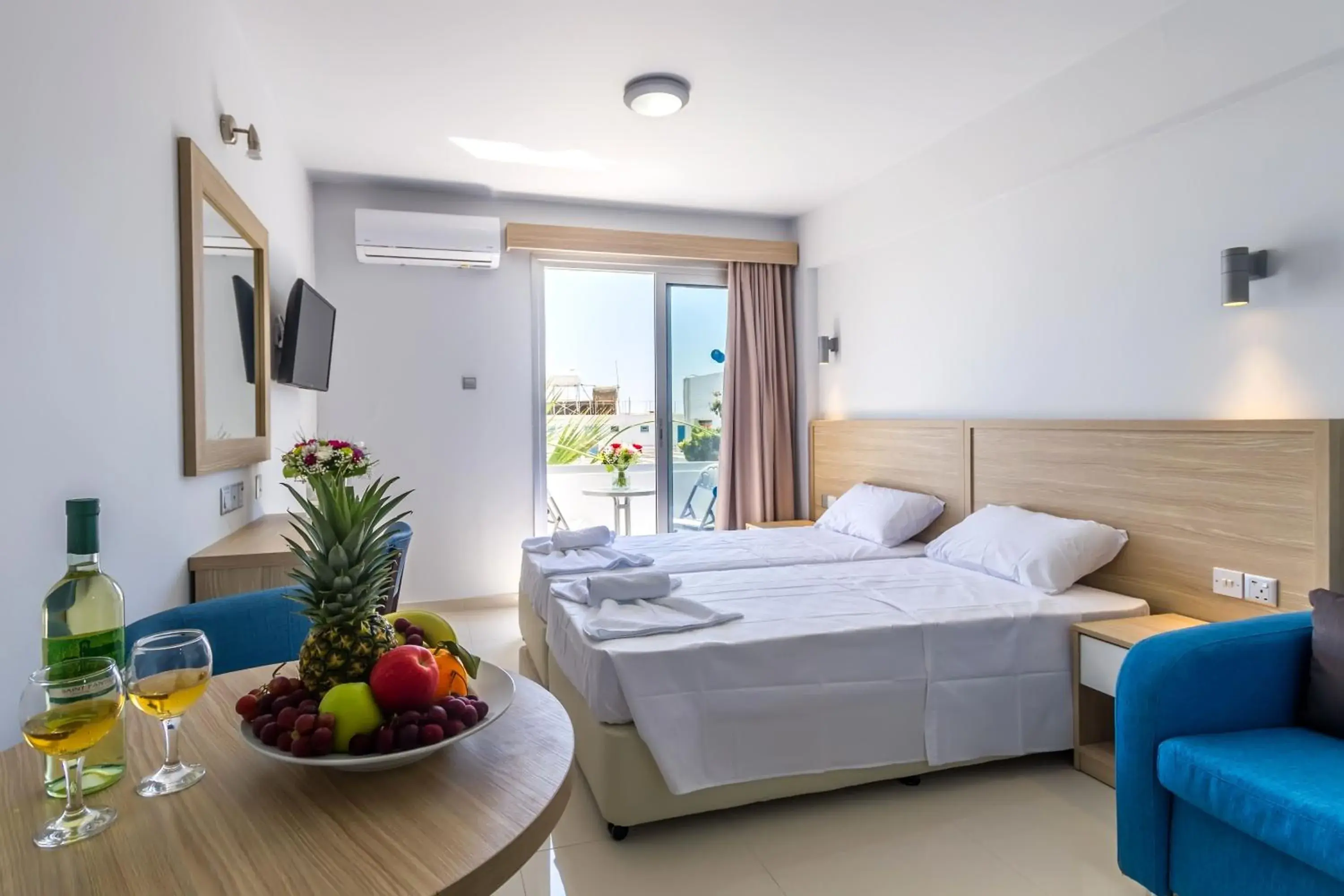 Standard Twin Room in Paul Marie Hotel Apartments Standard Twin Room in Paul Marie Hotel Apartments