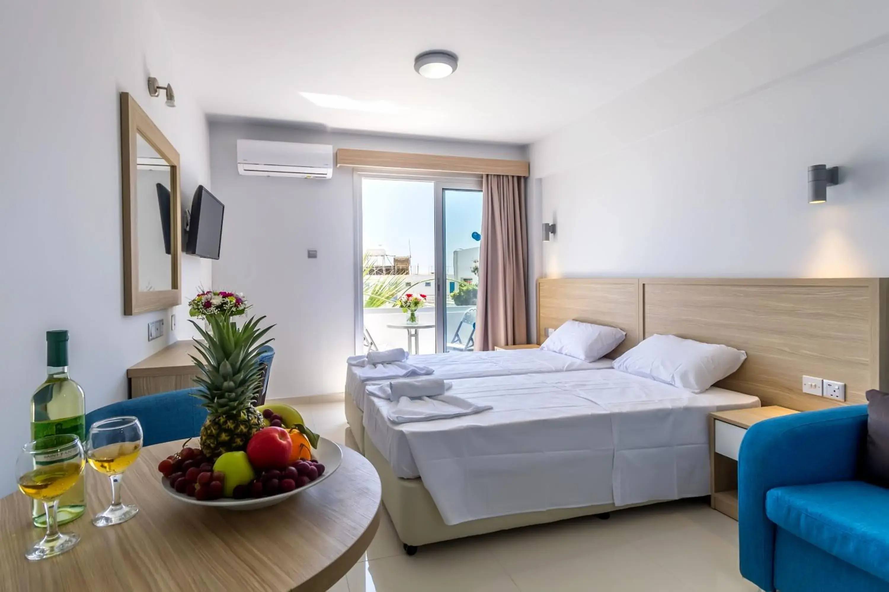 Standard Twin Room in Paul Marie Hotel Apartments Standard Twin Room in Paul Marie Hotel Apartments