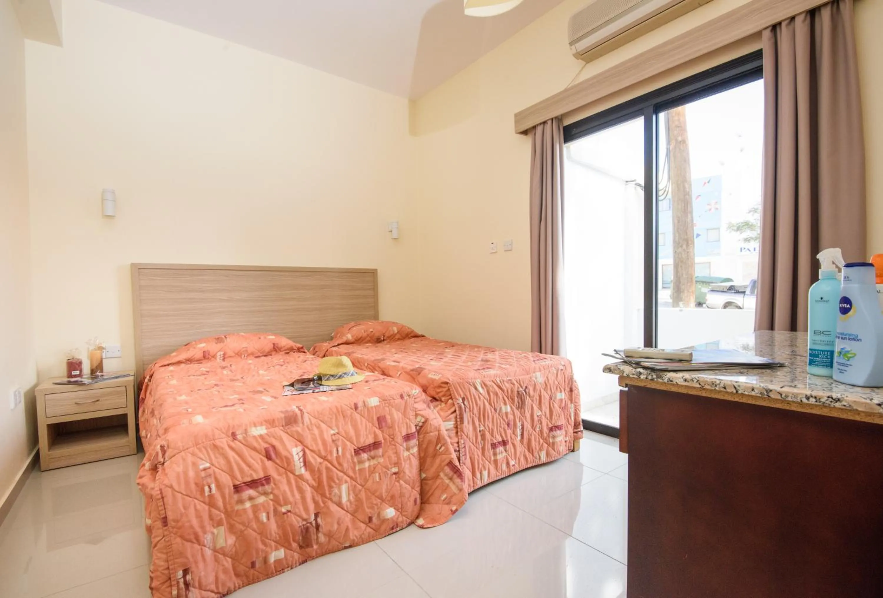 Bedroom, Bed in Paul Marie Hotel Apartments