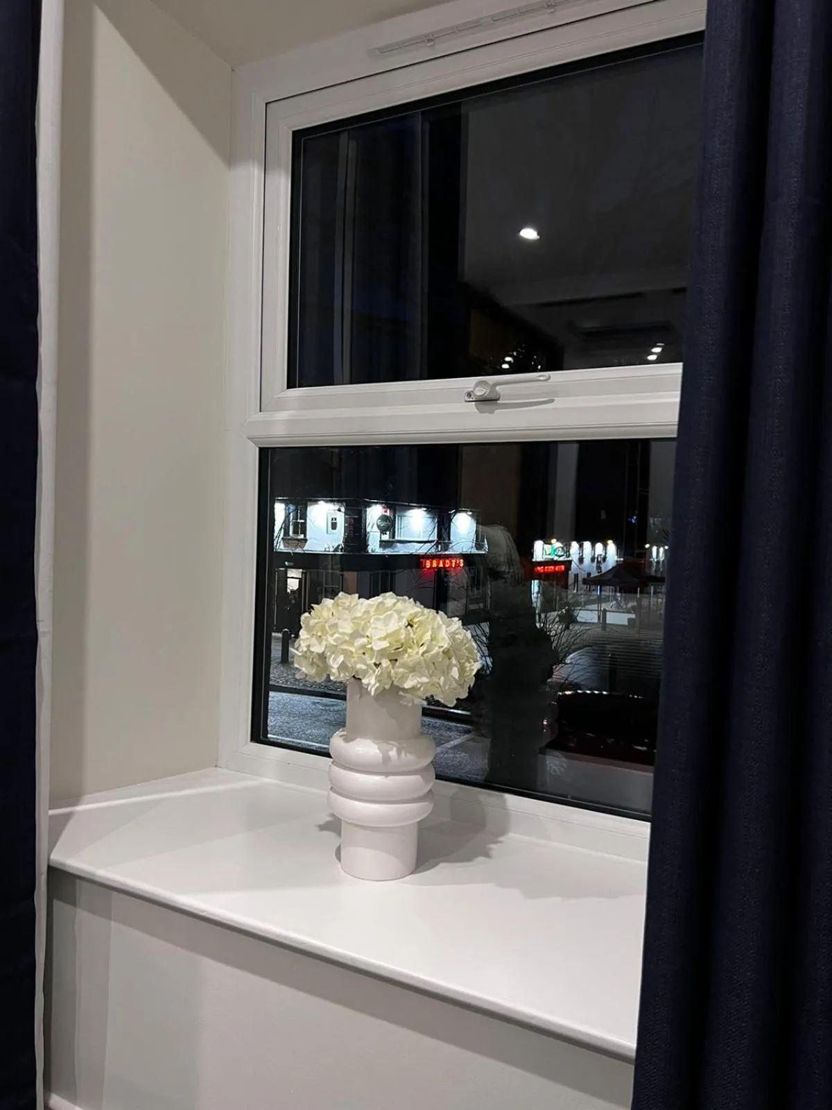 53 Luxury Rooms