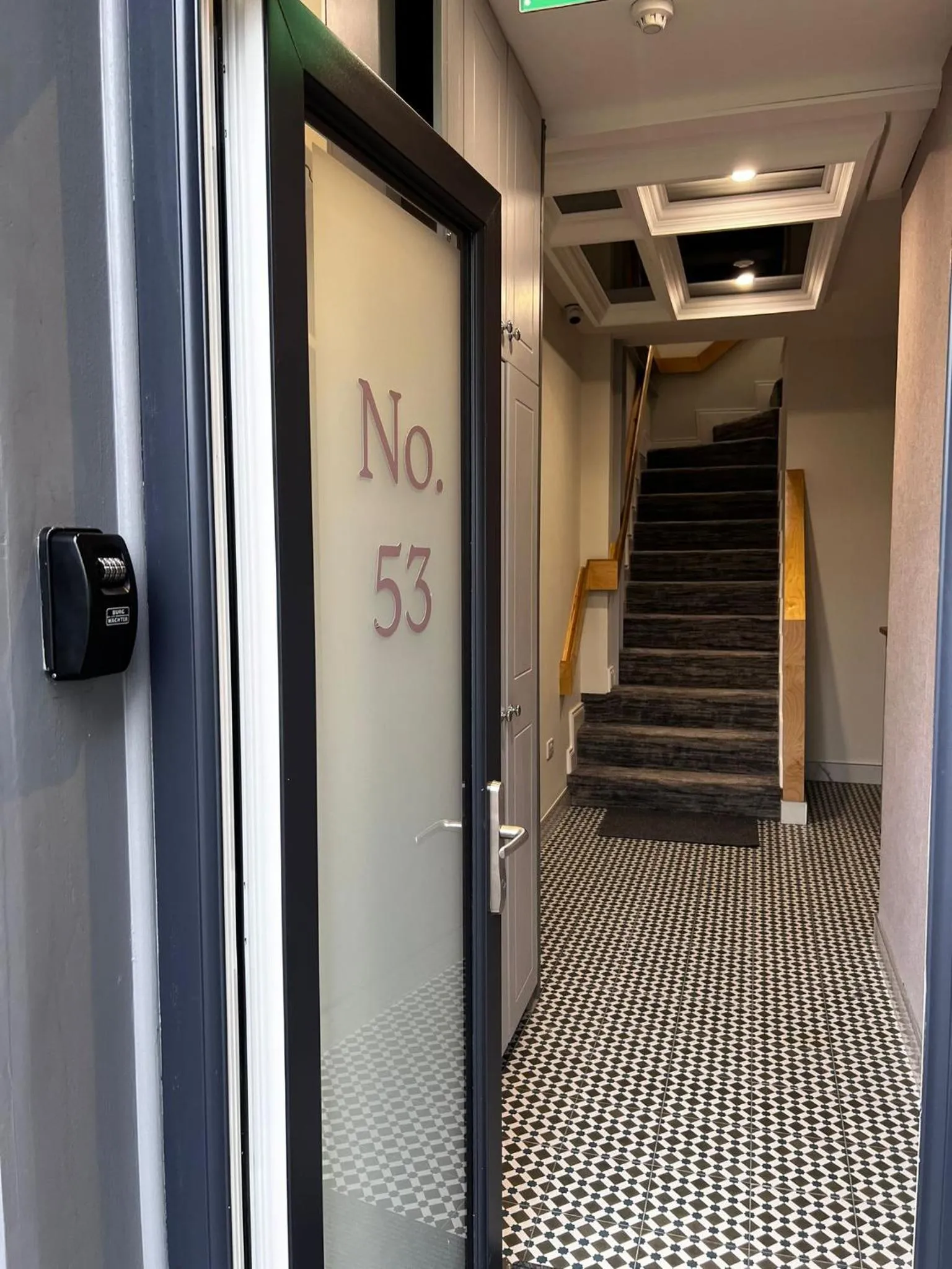 53 Luxury Rooms