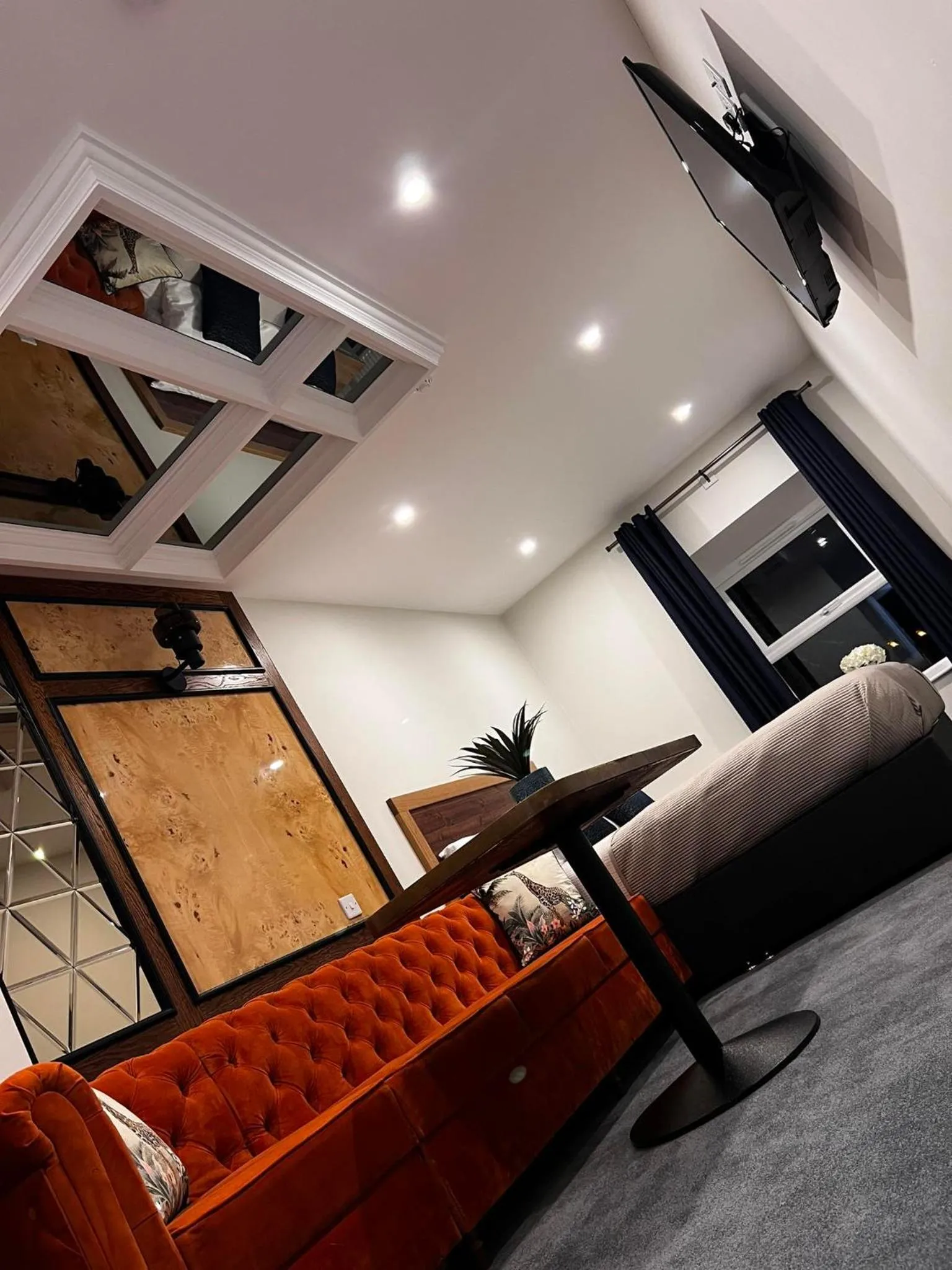 53 Luxury Rooms