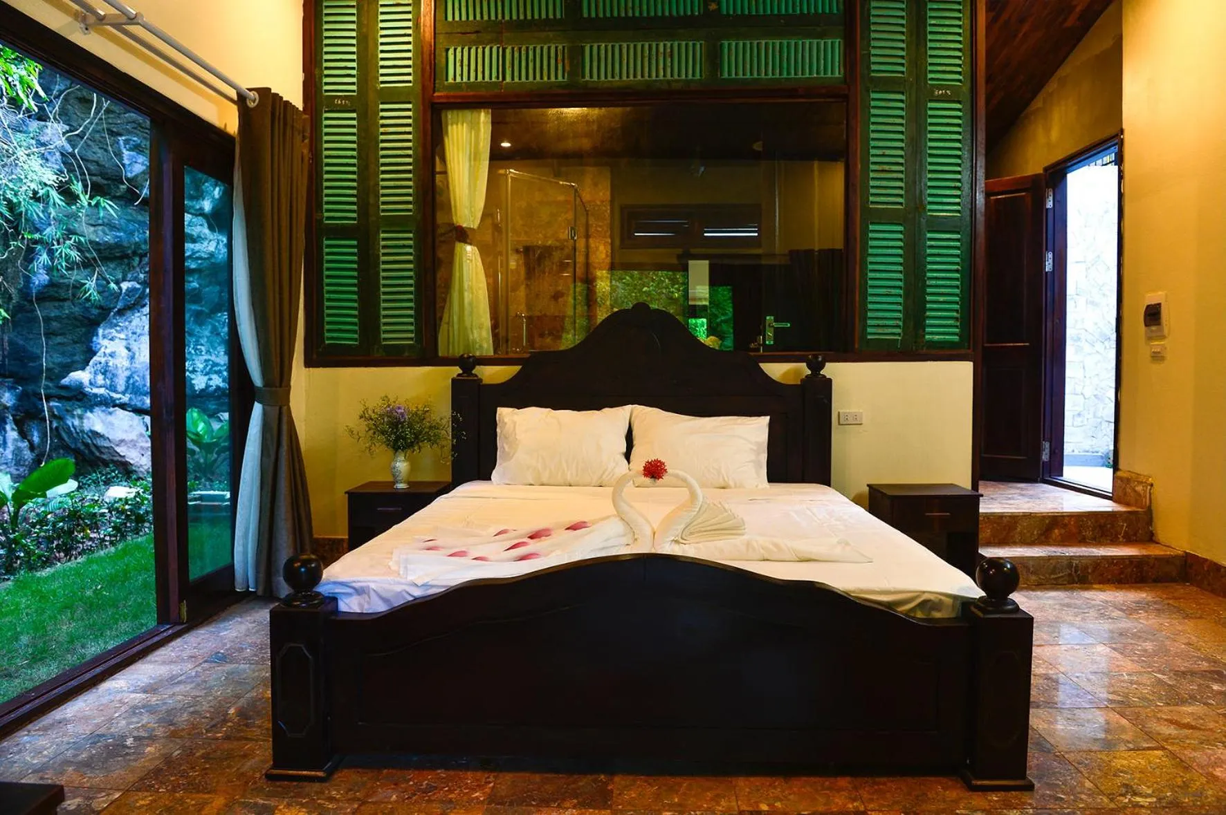 Bed in Ninh Binh Retreat