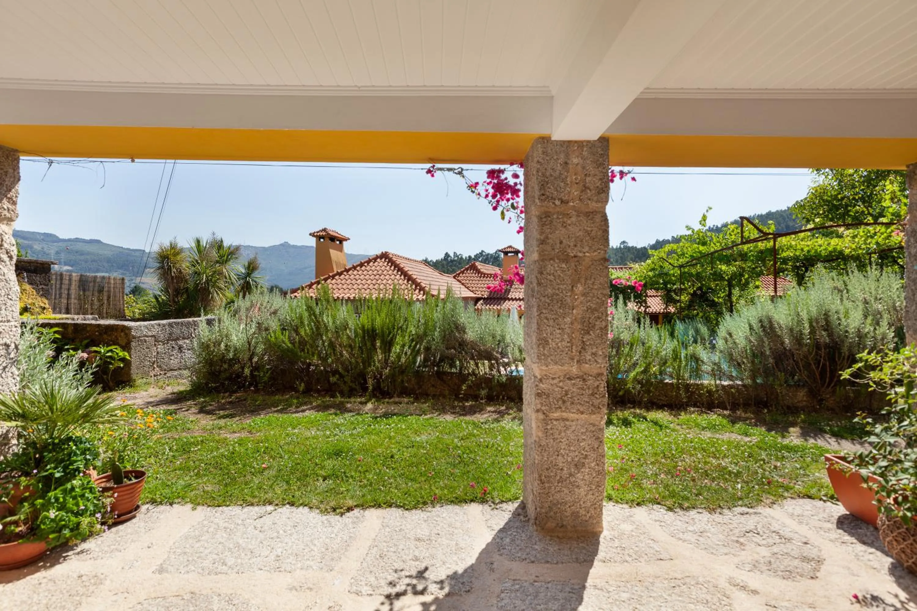 Garden in Casa do Eido - sustainable living & nature experiences Gerês