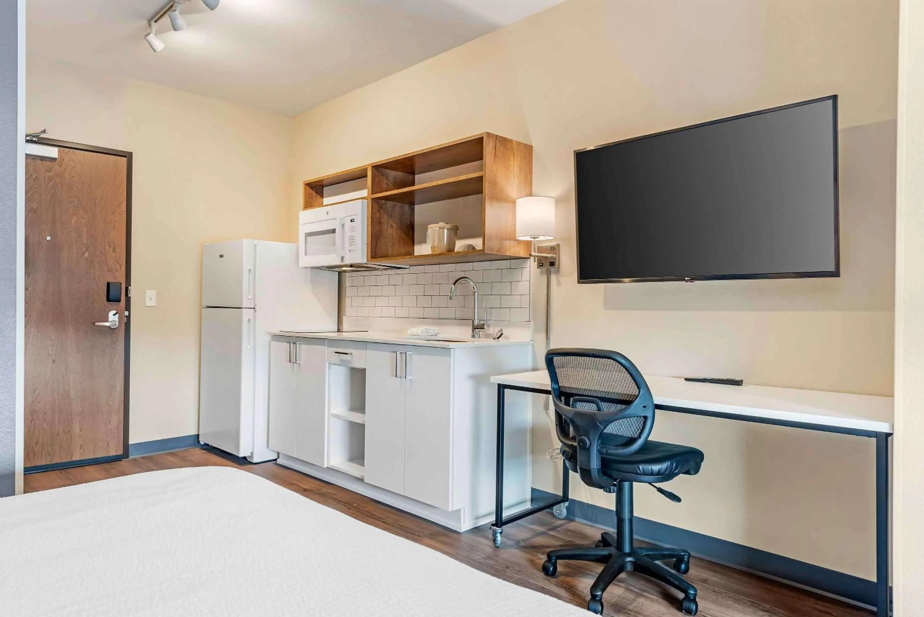 Bedroom, Bed in Extended Stay America Premier Suites - Pueblo