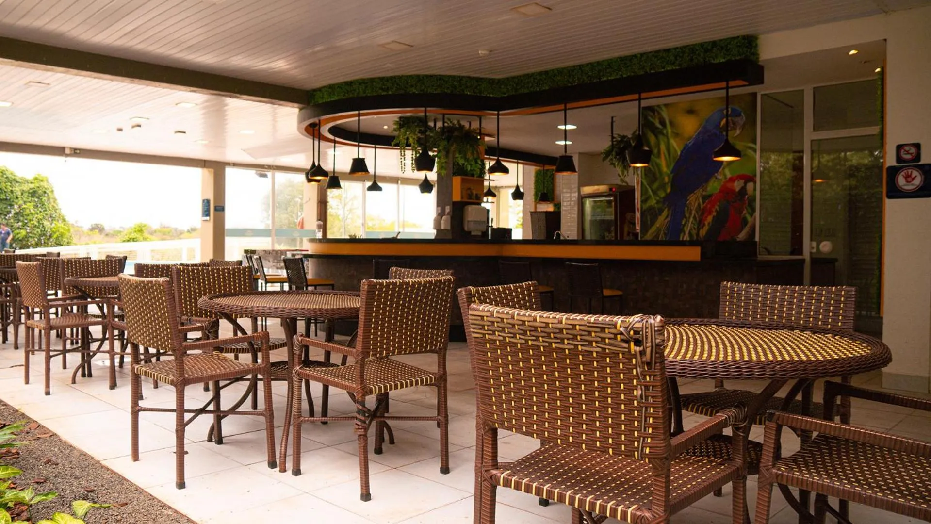 Lounge or bar in Interludium Iguassu Convention Hotel