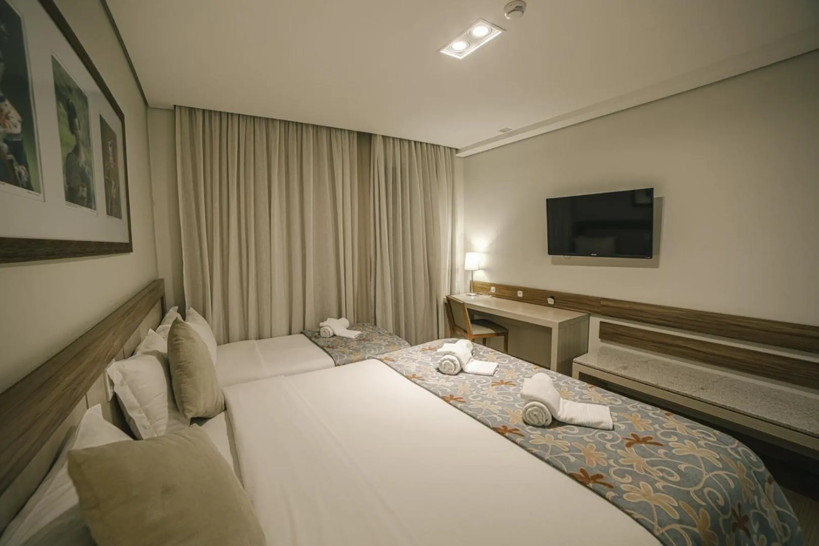 Bedroom, Bed in Interludium Iguassu Convention Hotel