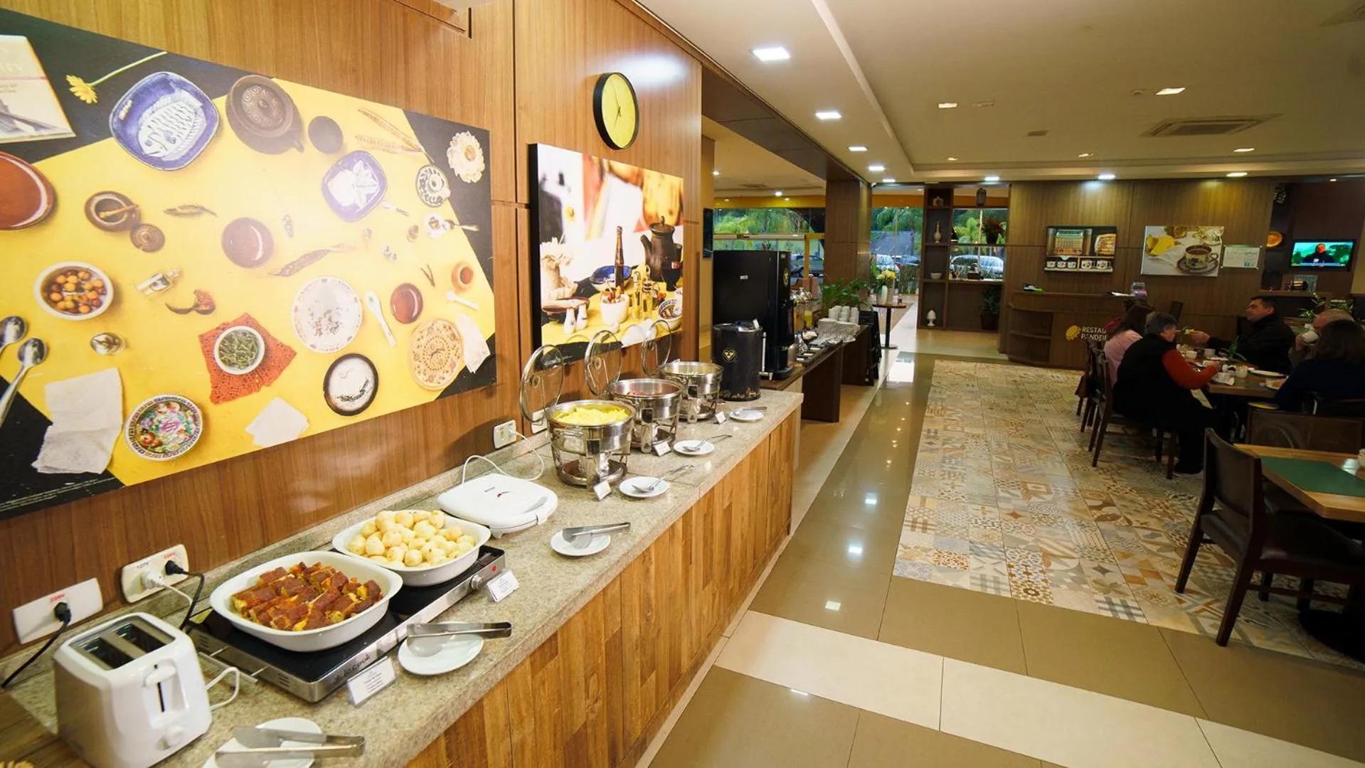 Restaurant/places to eat in Interludium Iguassu Convention Hotel