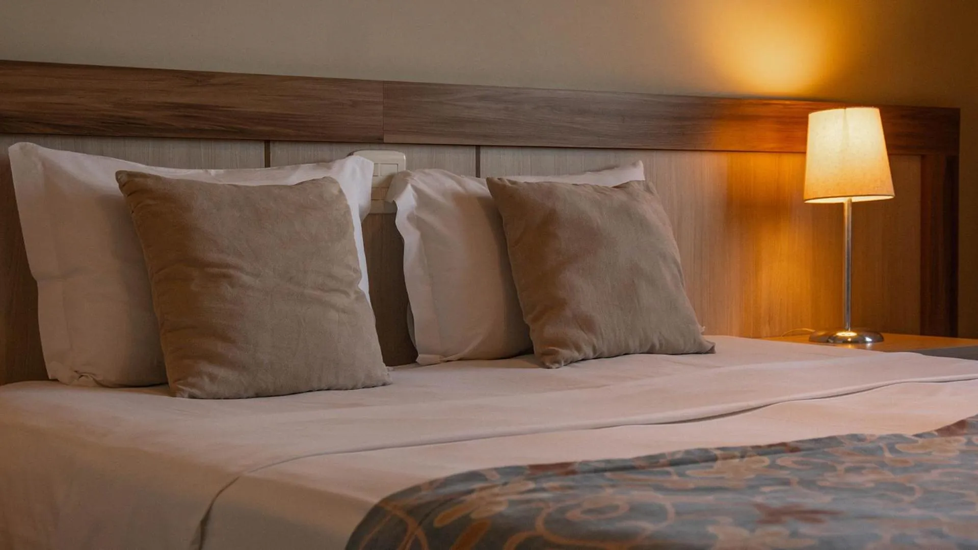 Bedroom, Bed in Interludium Iguassu Convention Hotel