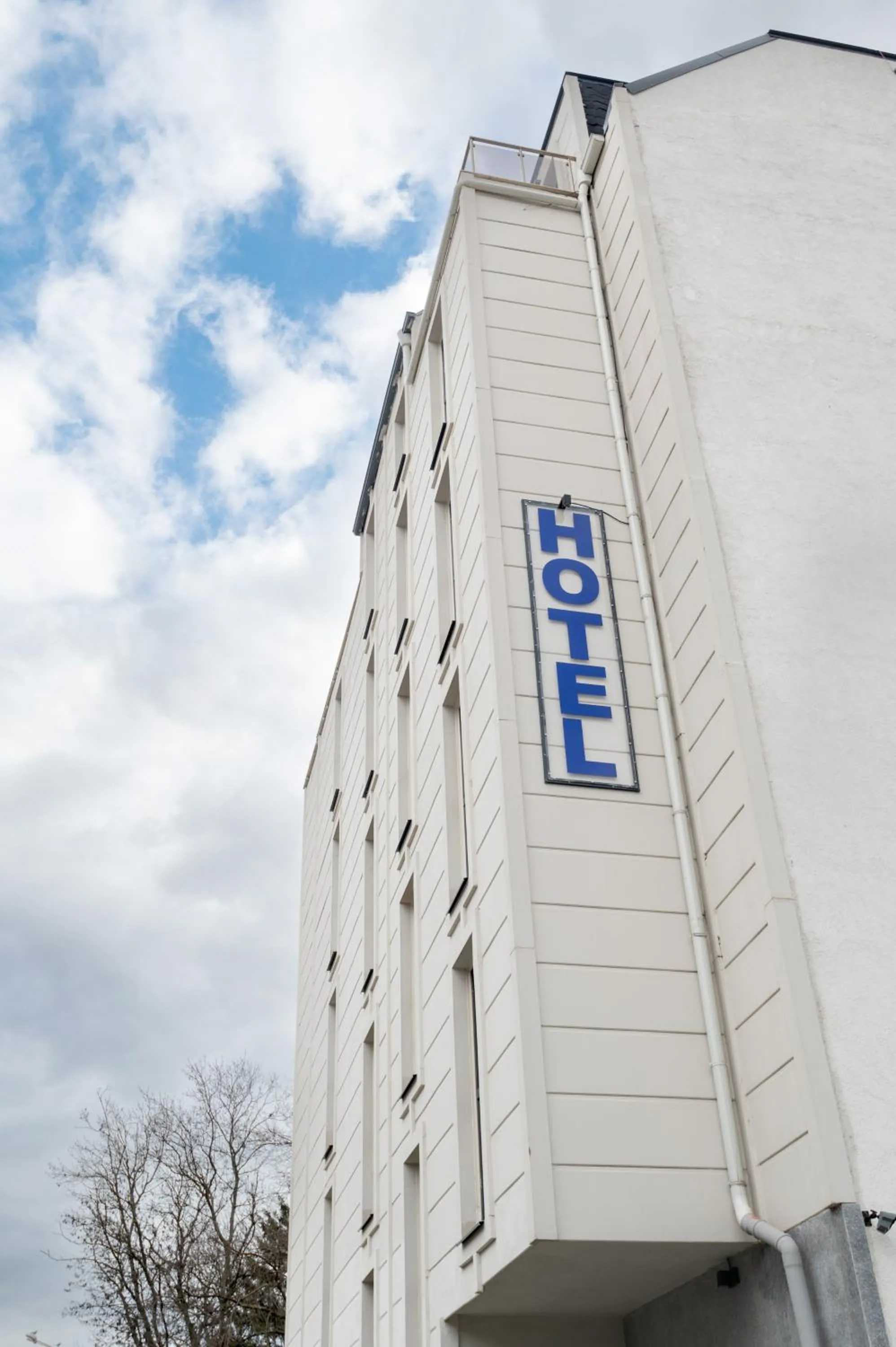 Property building in Hotel Boutique 5 - Free parking - Free breakfast - Free internet - EVSE