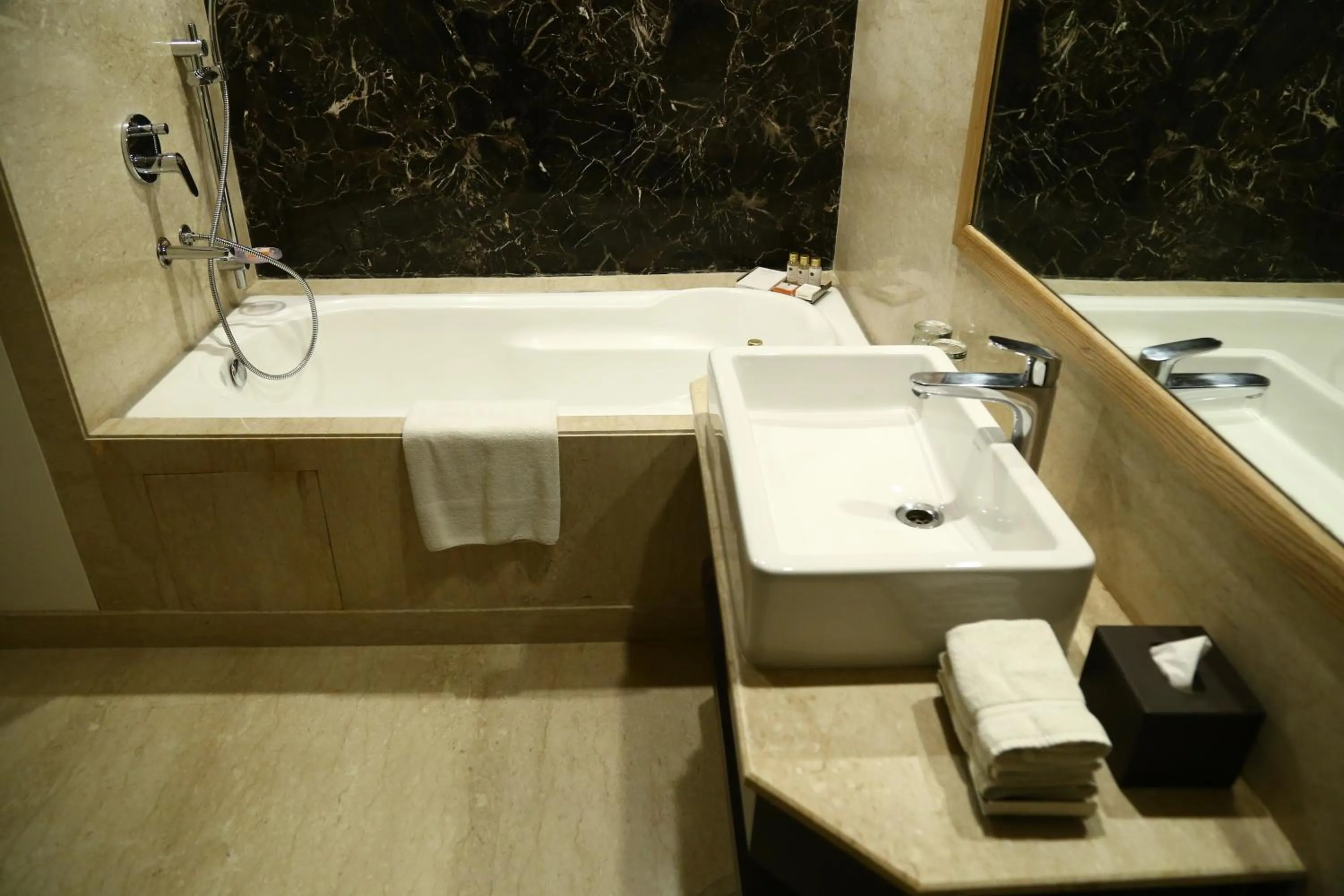 Bathroom in Country Inn & Suites by Radisson, Bhiwadi