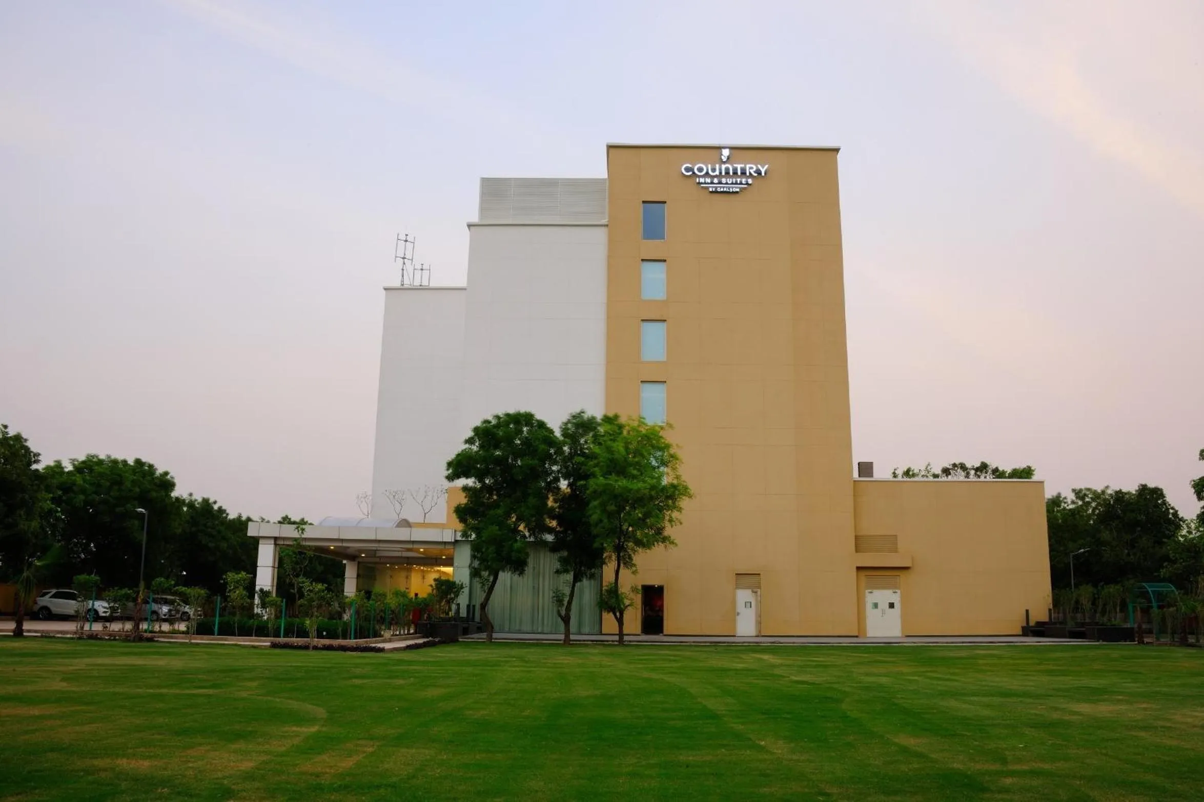 Facade/entrance in Country Inn & Suites by Radisson, Gurugram Sohna Road