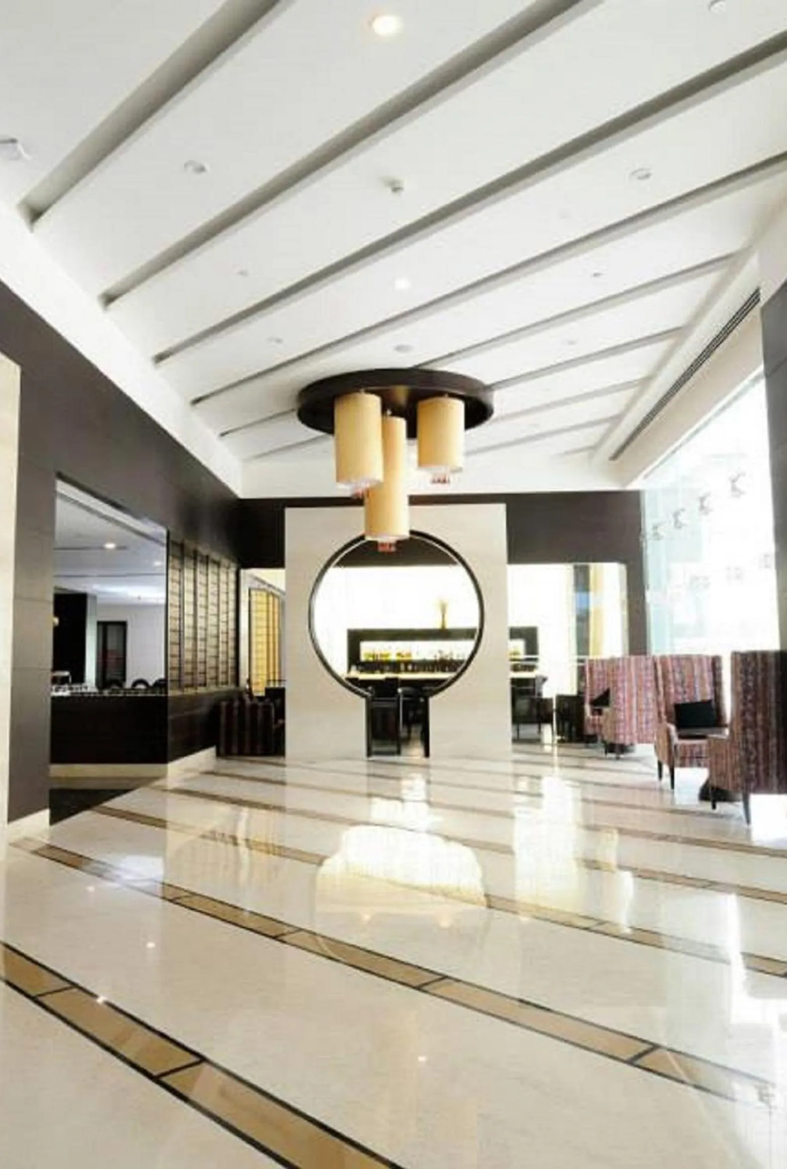 Lobby or reception in Country Inn & Suites by Radisson, Gurugram Sohna Road