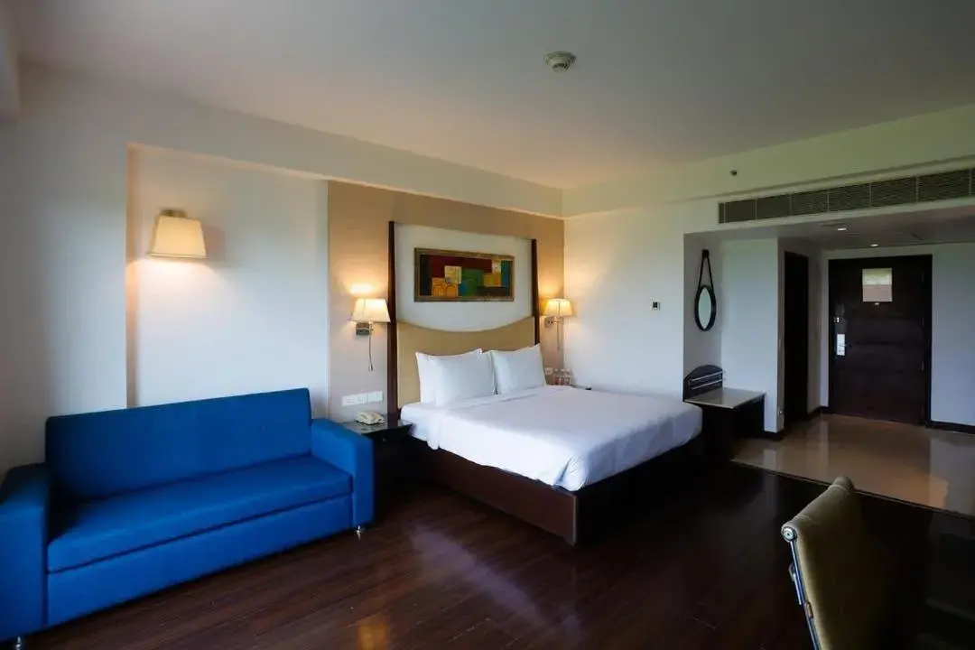 Bed in Country Inn & Suites by Radisson, Gurugram Sohna Road Bed in Country Inn & Suites by Radisson, Gurugram Sohna Road