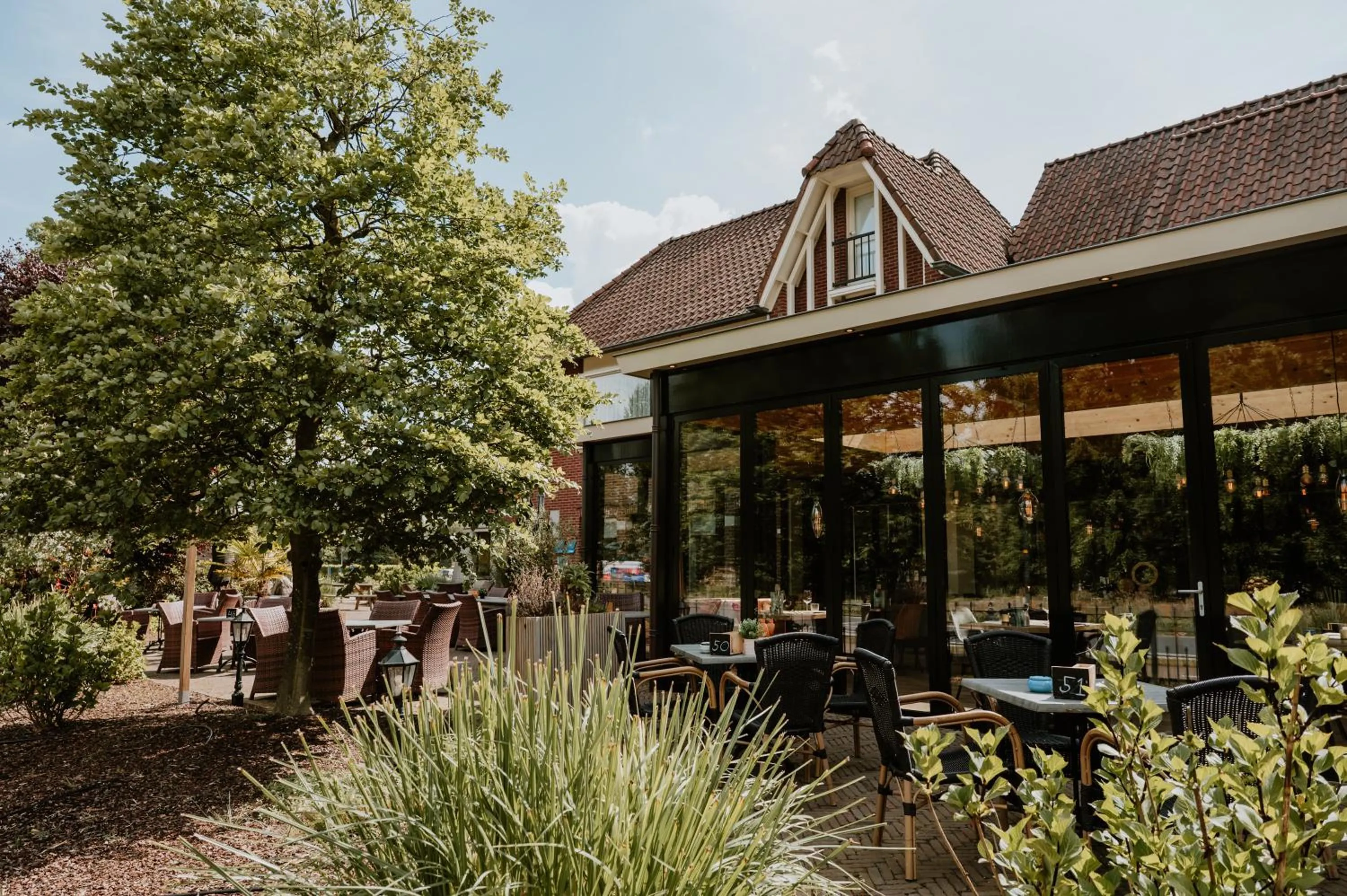 Property building in Hotel Jachtlust