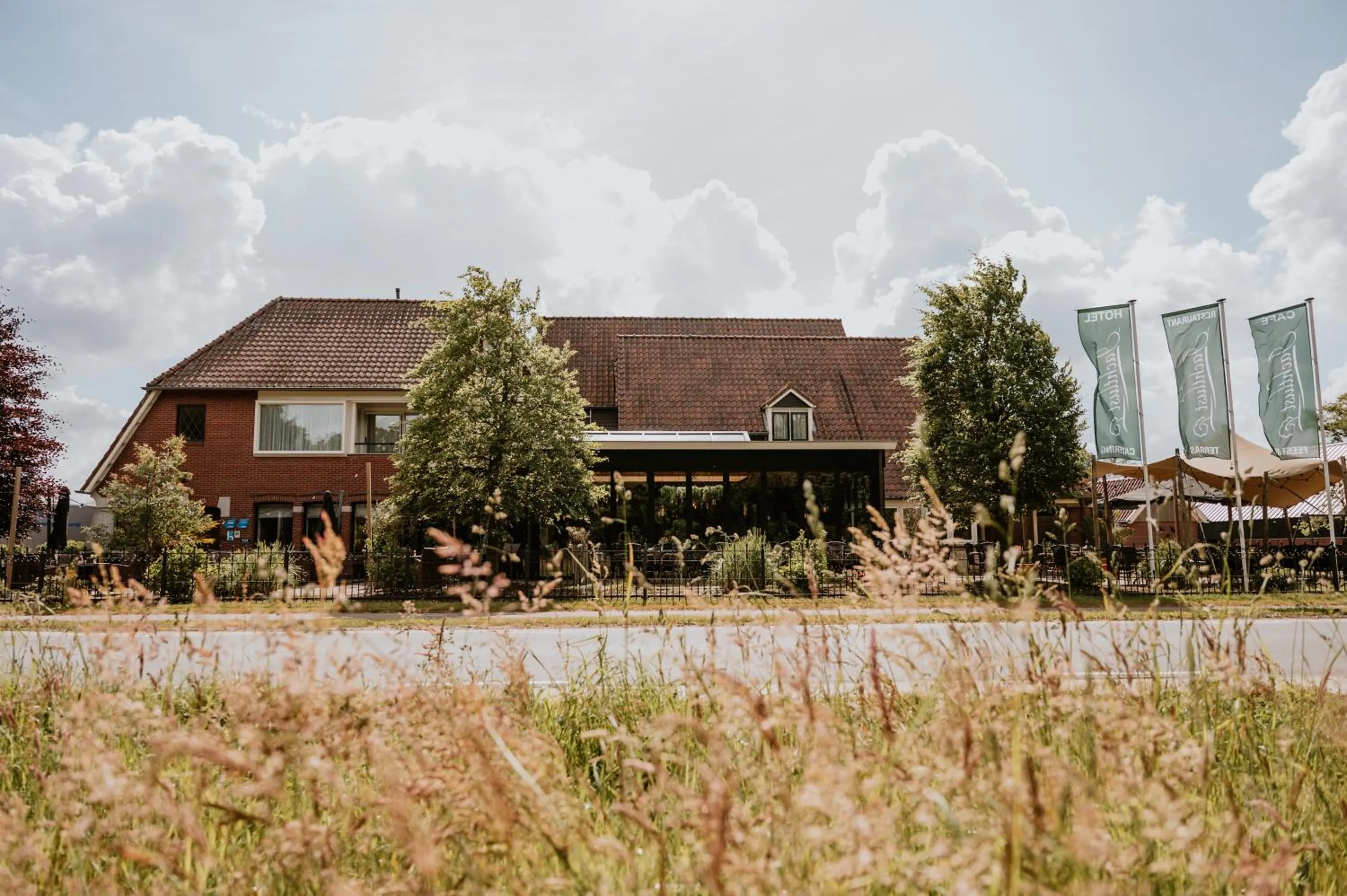 Property building in Hotel Jachtlust