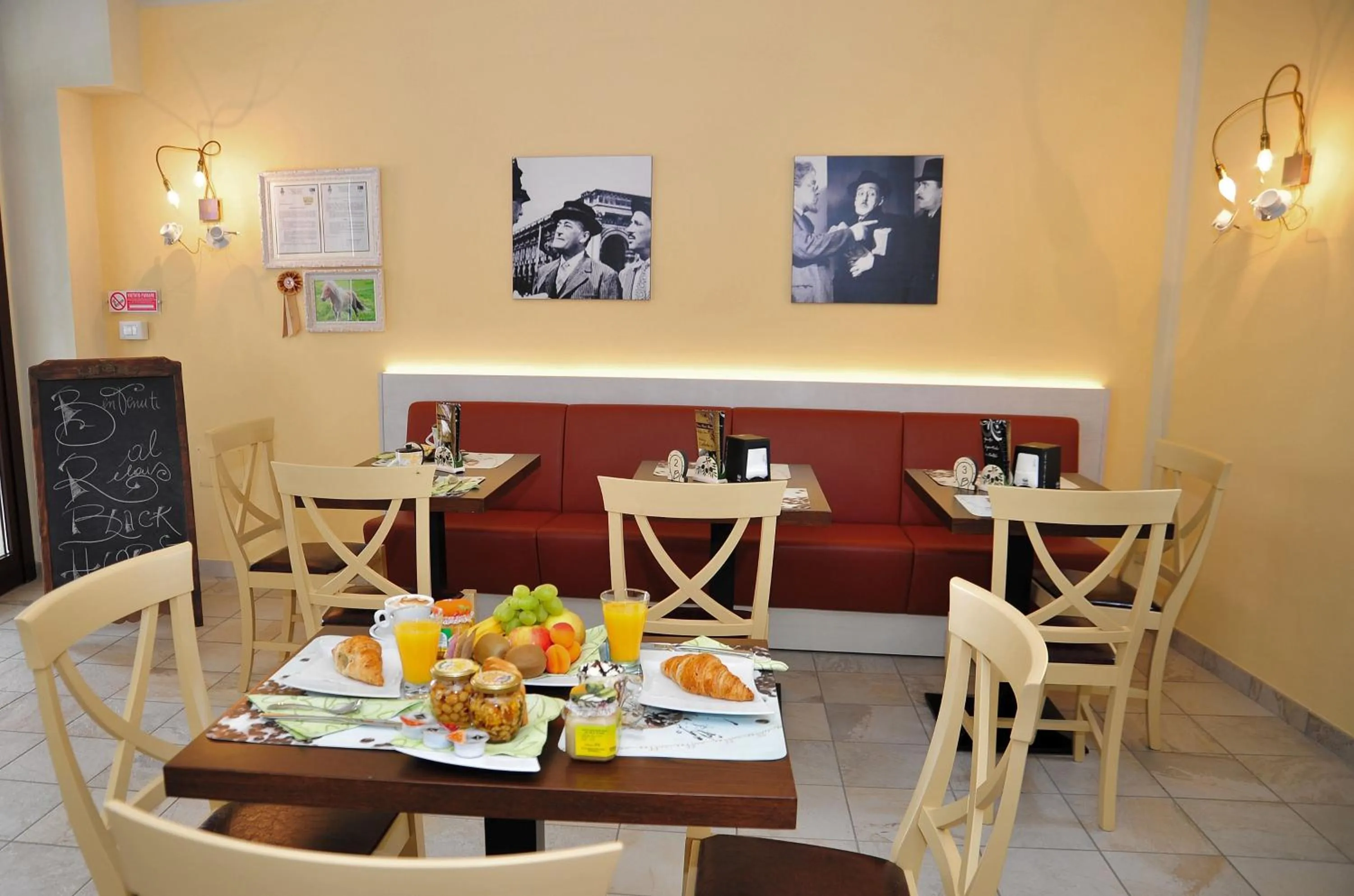 Restaurant/places to eat in Relais Black Horse