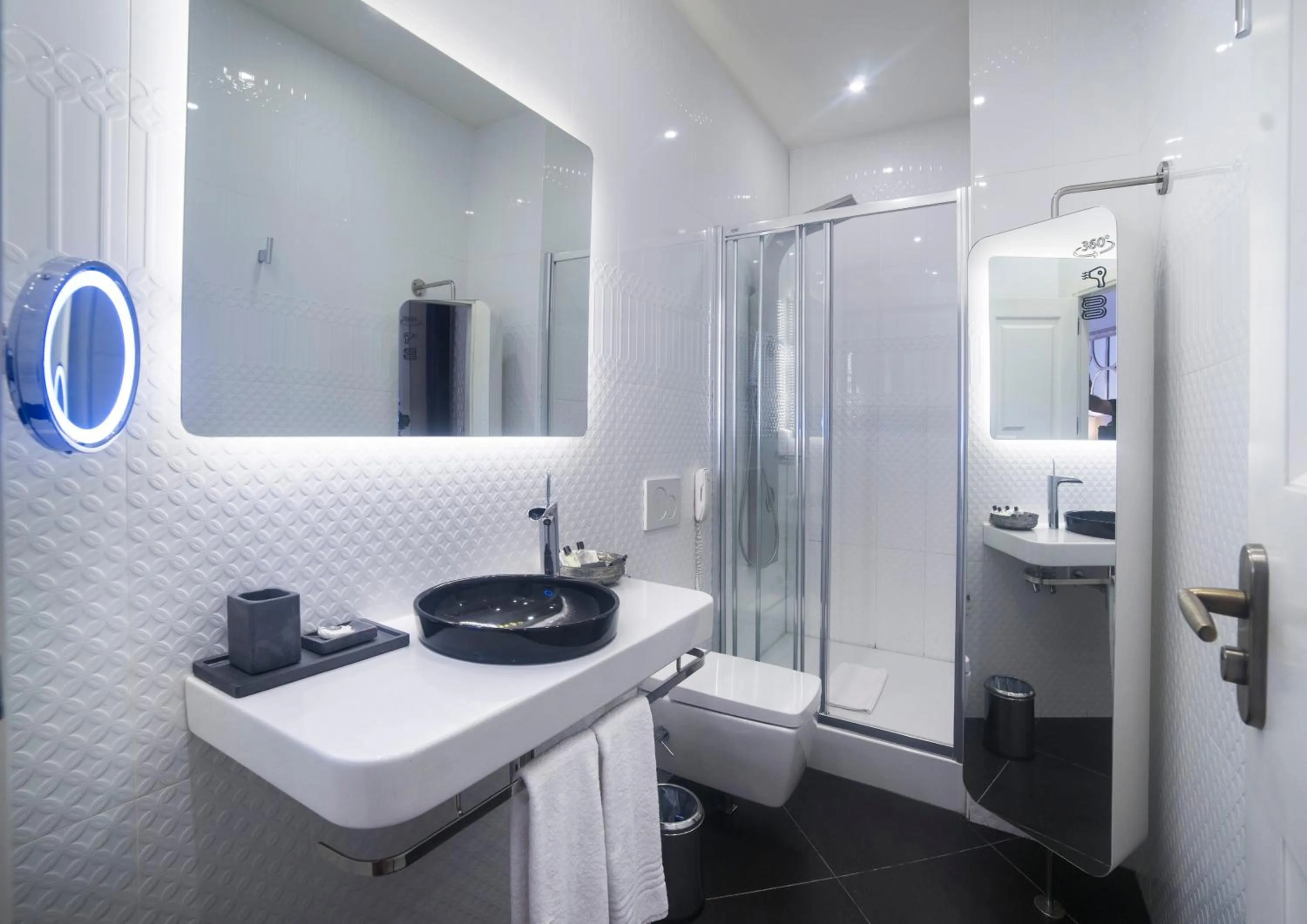 Toilet in Régie Ottoman Istanbul - Special Category