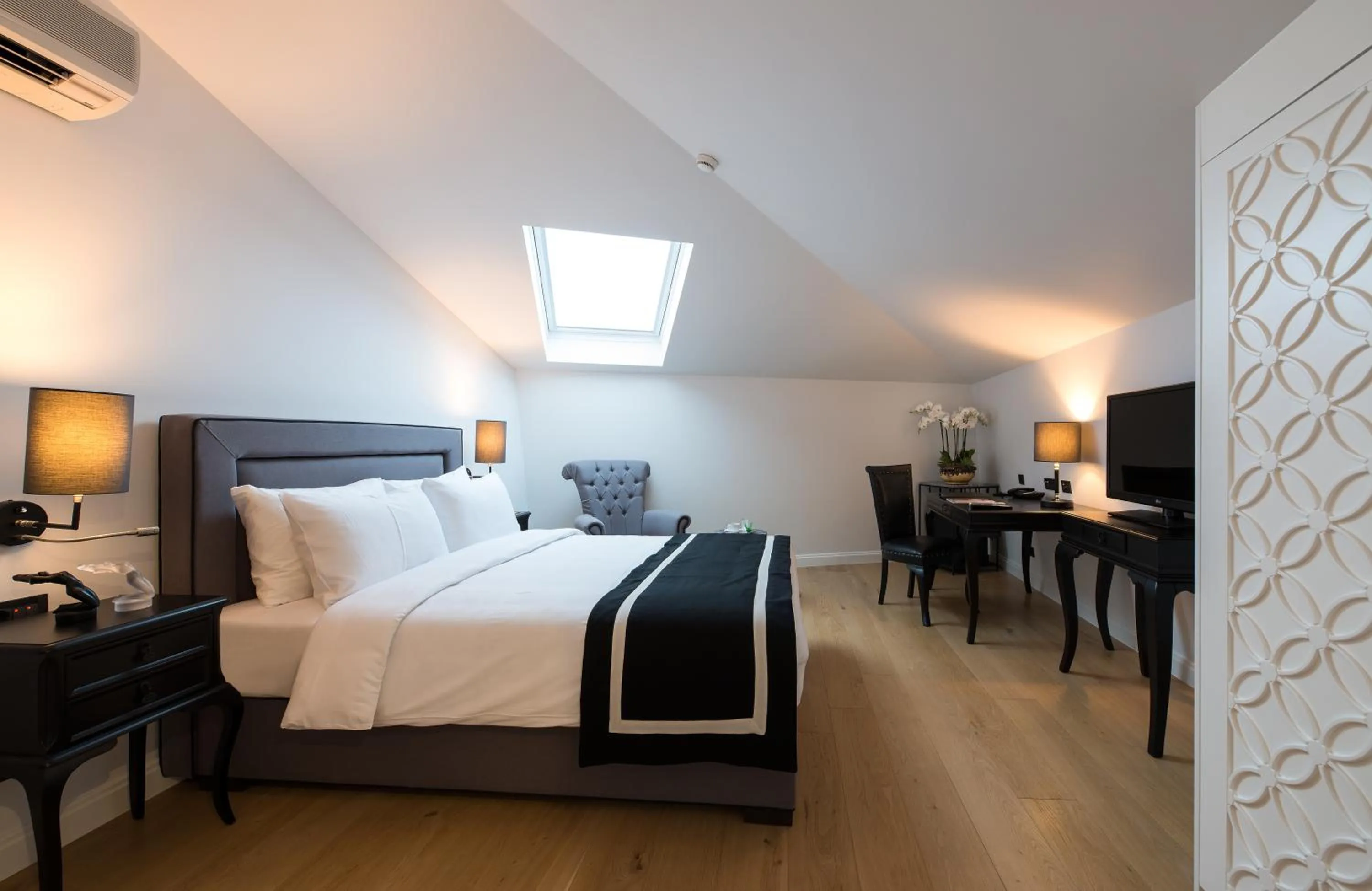 Photo of the whole room, Bed in Régie Ottoman Istanbul - Special Category