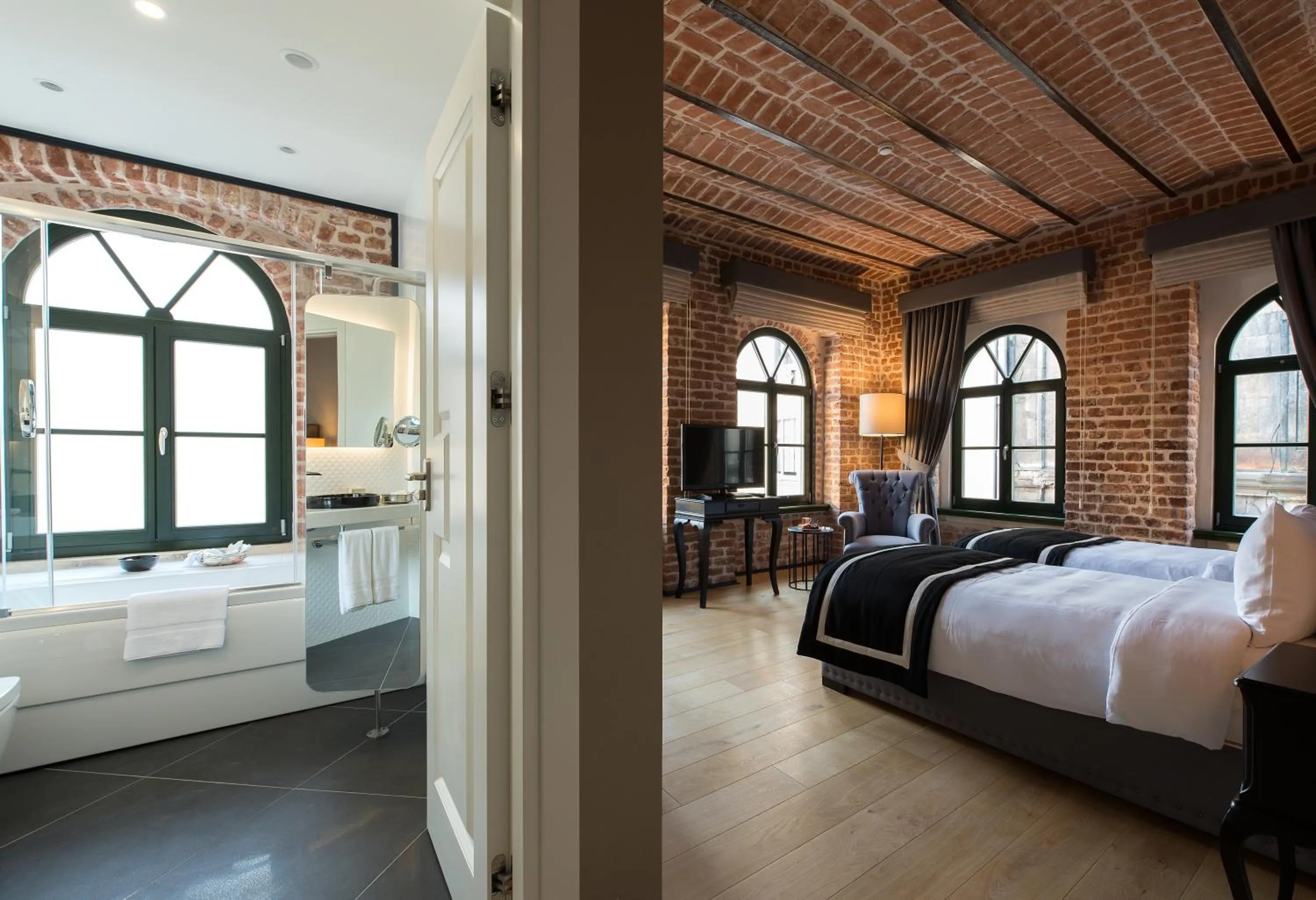 Photo of the whole room, Bed in Régie Ottoman Istanbul - Special Category