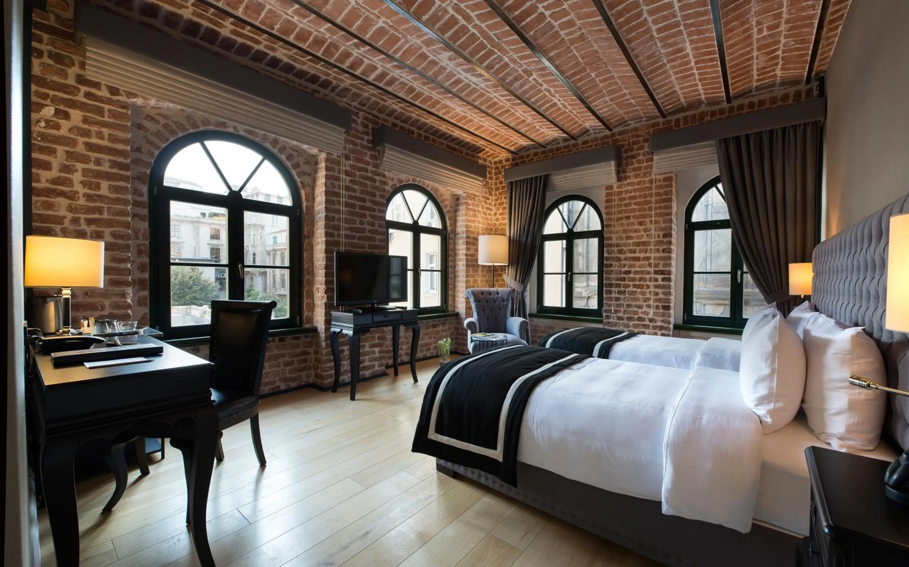 Photo of the whole room, Bed in Régie Ottoman Istanbul - Special Category