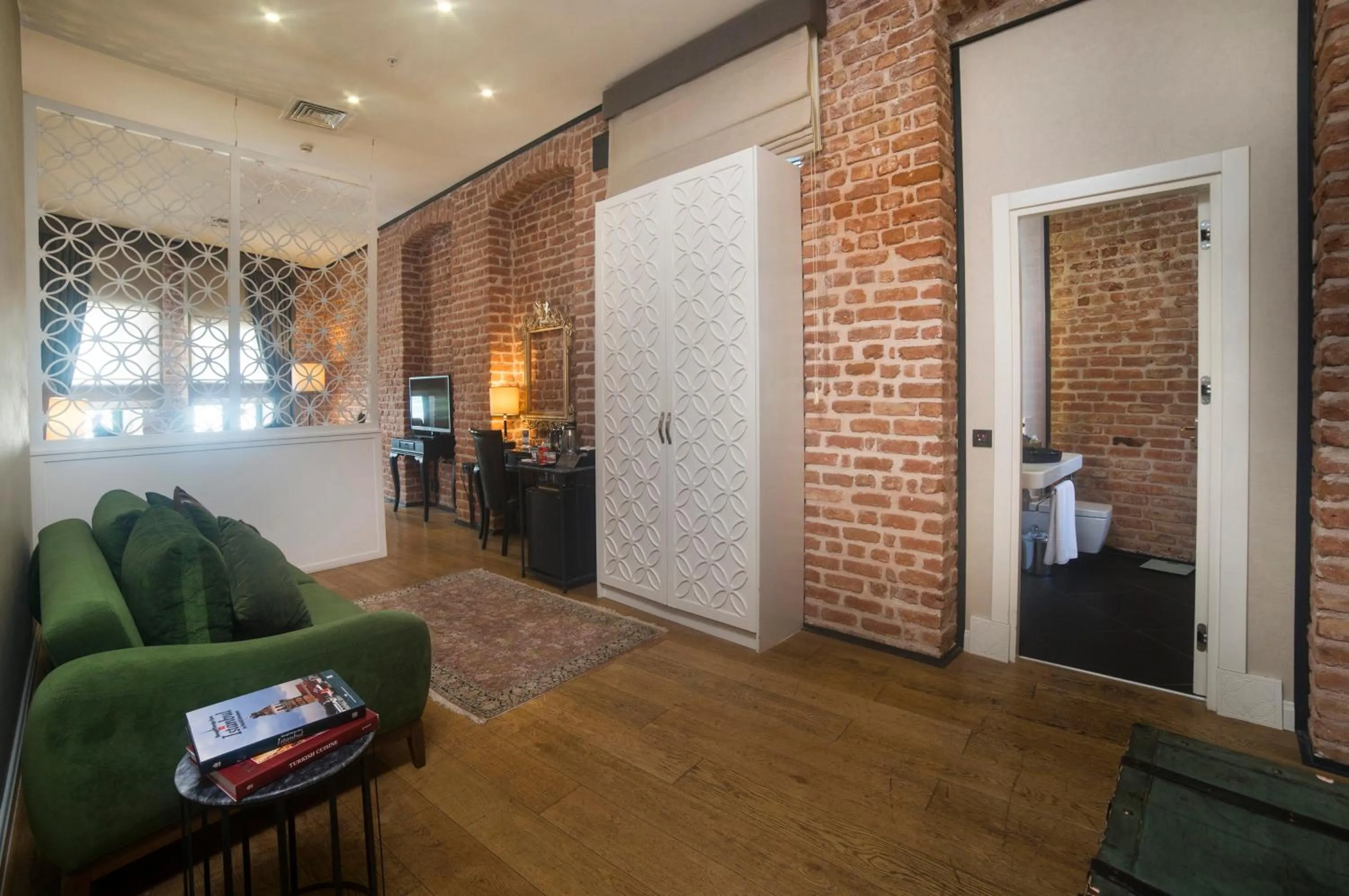 TV and multimedia in Régie Ottoman Istanbul - Special Category