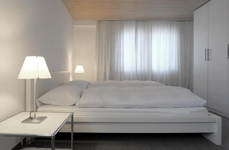 Bed in Apartment Lenkstrasse 6 C