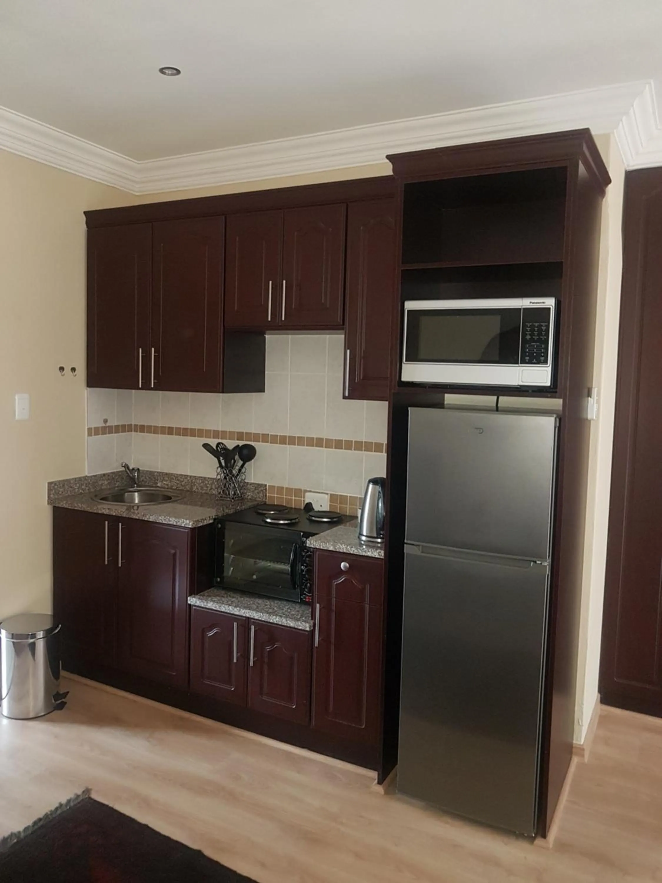 Kitchen or kitchenette in Casa Flora Guesthouse