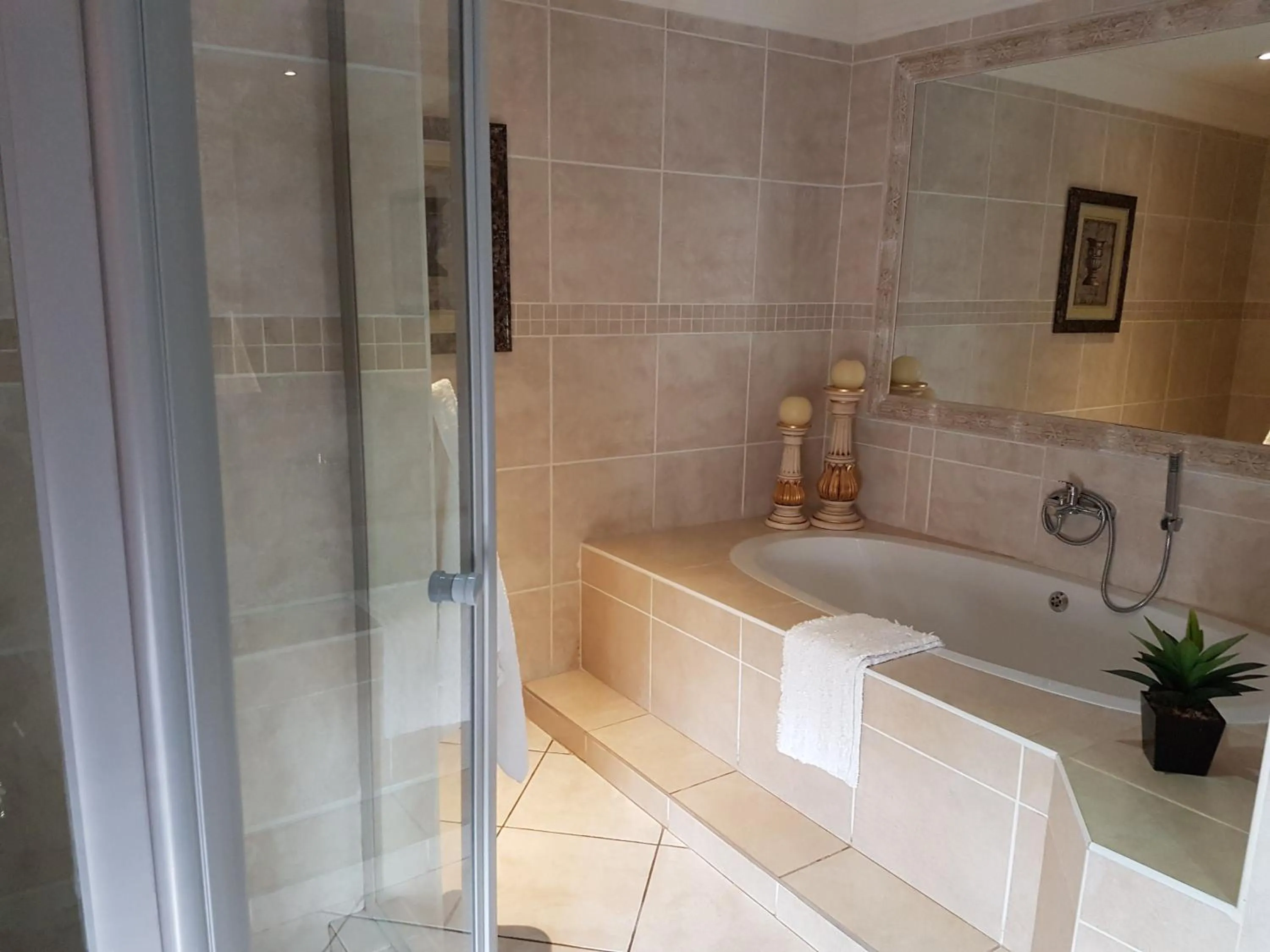 Bathroom in Casa Flora Guesthouse