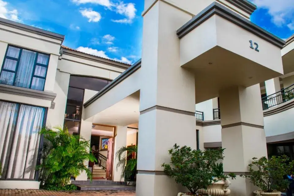 Facade/entrance in Casa Flora Guesthouse Facade/entrance in Casa Flora Guesthouse