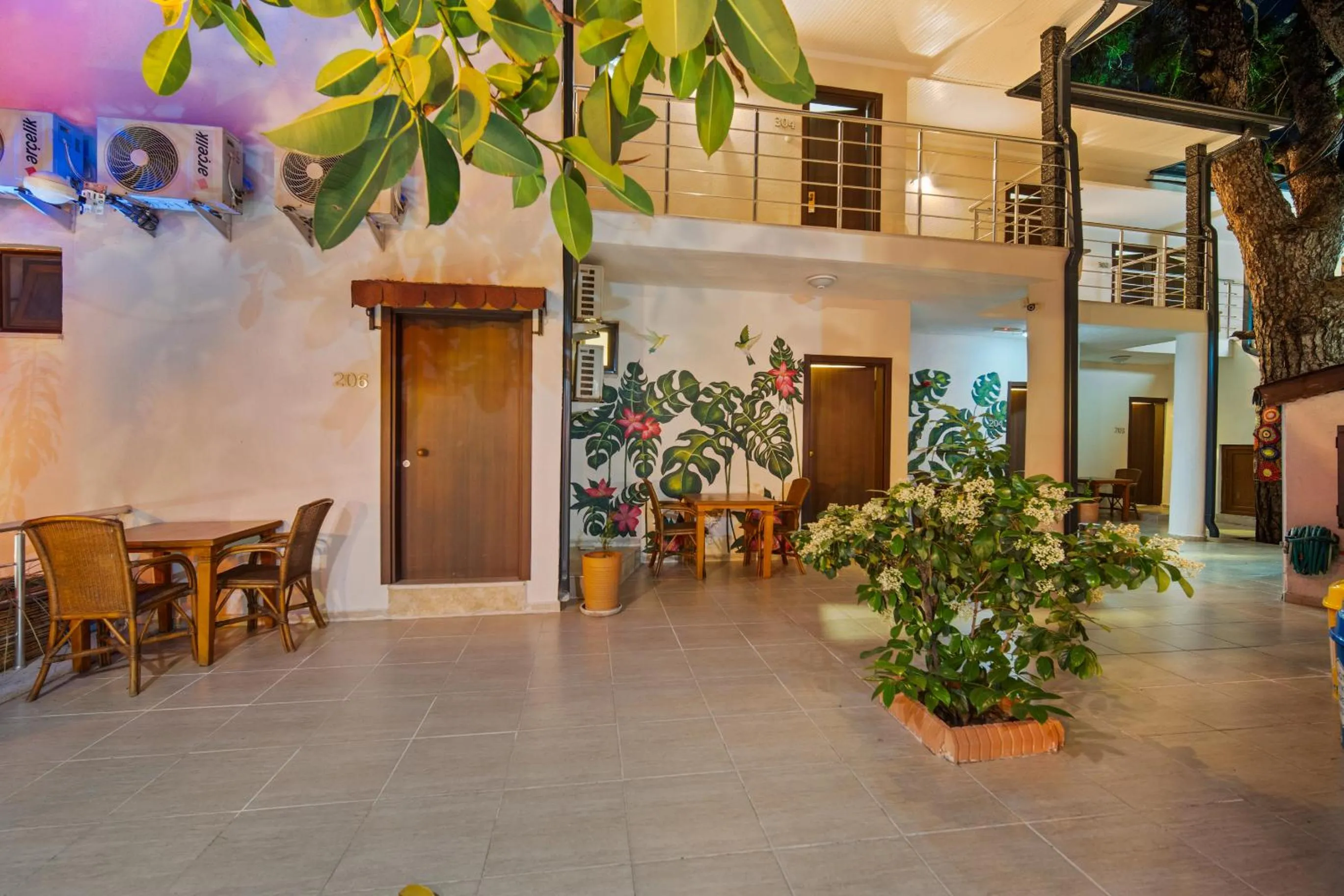 Seating area in Eden Pyara Hotel Turunc