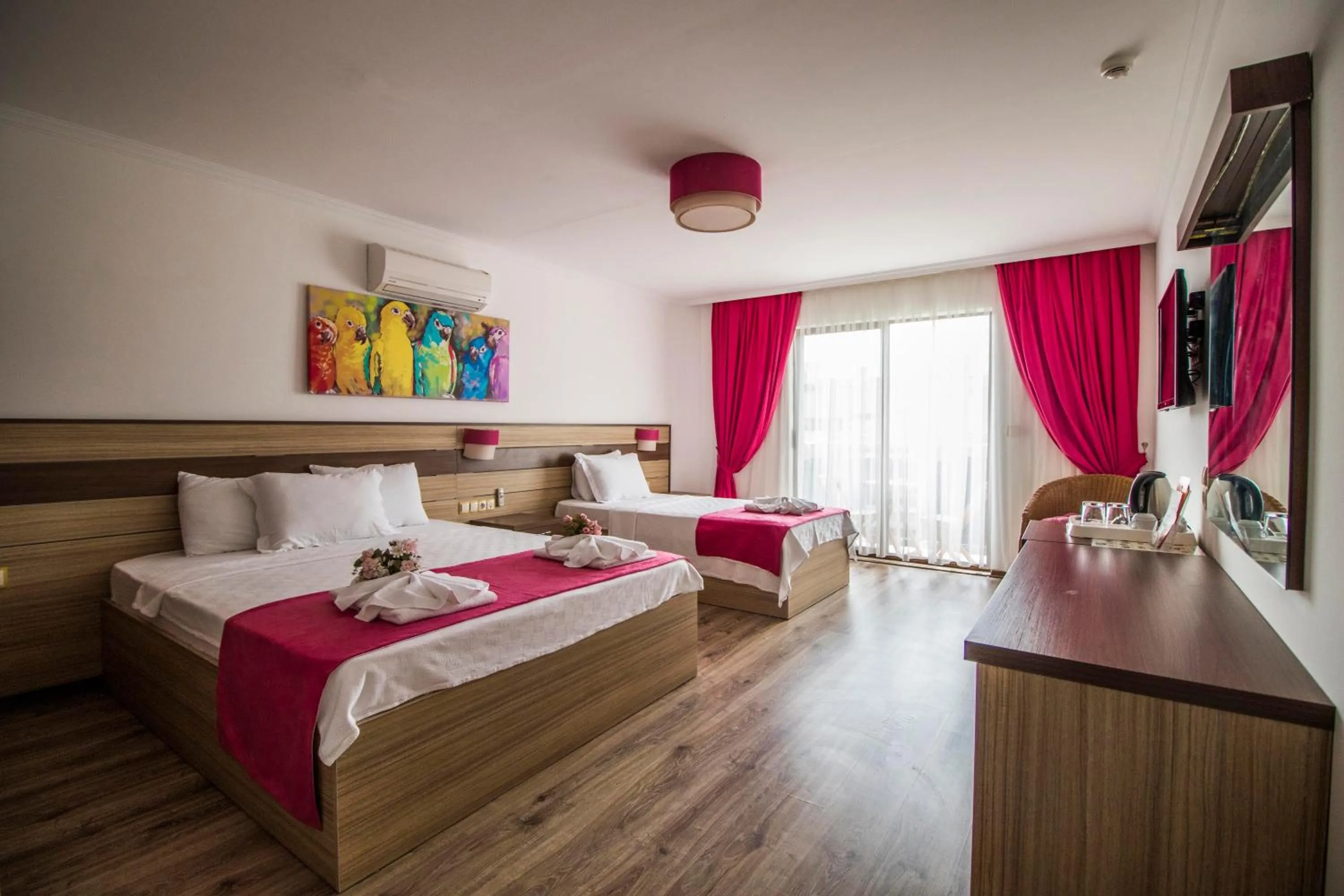 Bed in Eden Pyara Hotel Turunc