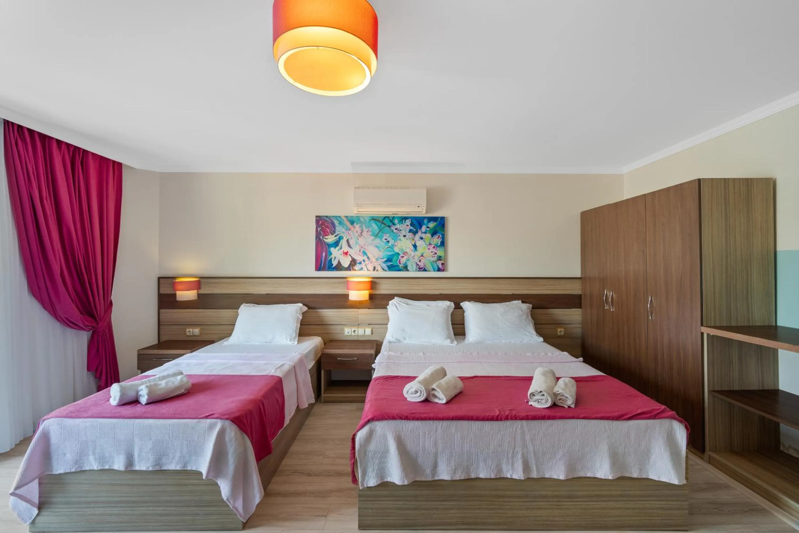 Bed in Eden Pyara Hotel Turunc