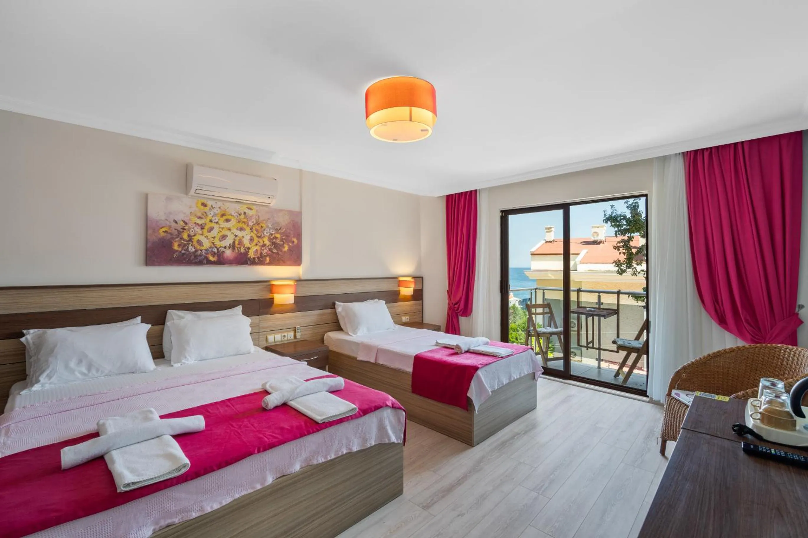 View (from property/room), Bed in Eden Pyara Hotel Turunc