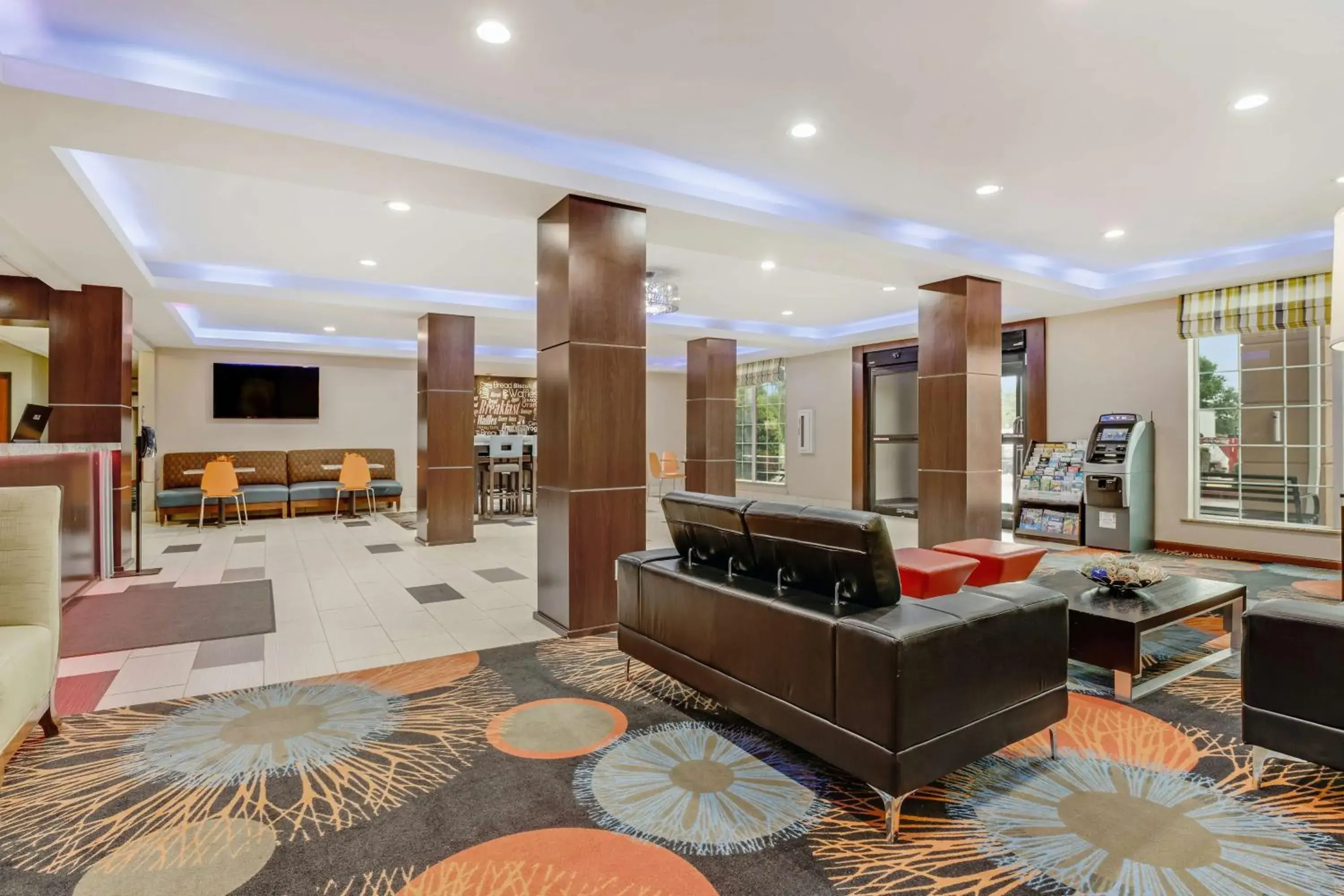 Lobby or reception in SureStay Plus Hotel by Best Western Owasso Tulsa North Lobby or reception in SureStay Plus Hotel by Best Western Owasso Tulsa North