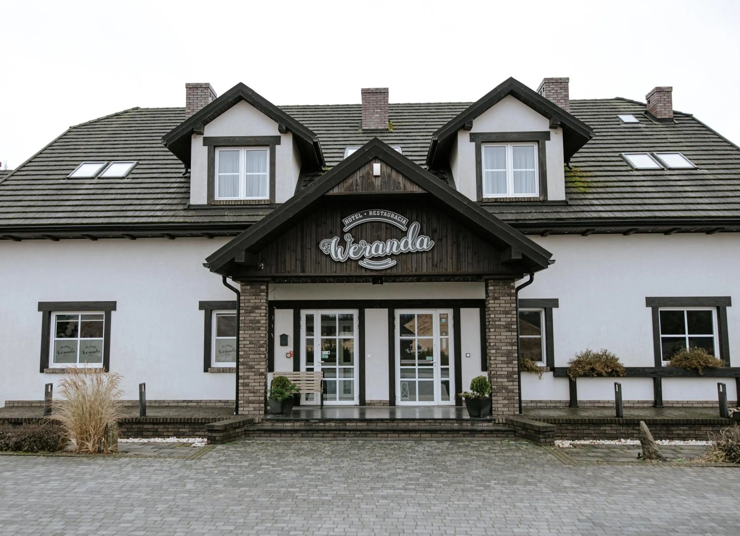 Hotel Weranda Łopuszno