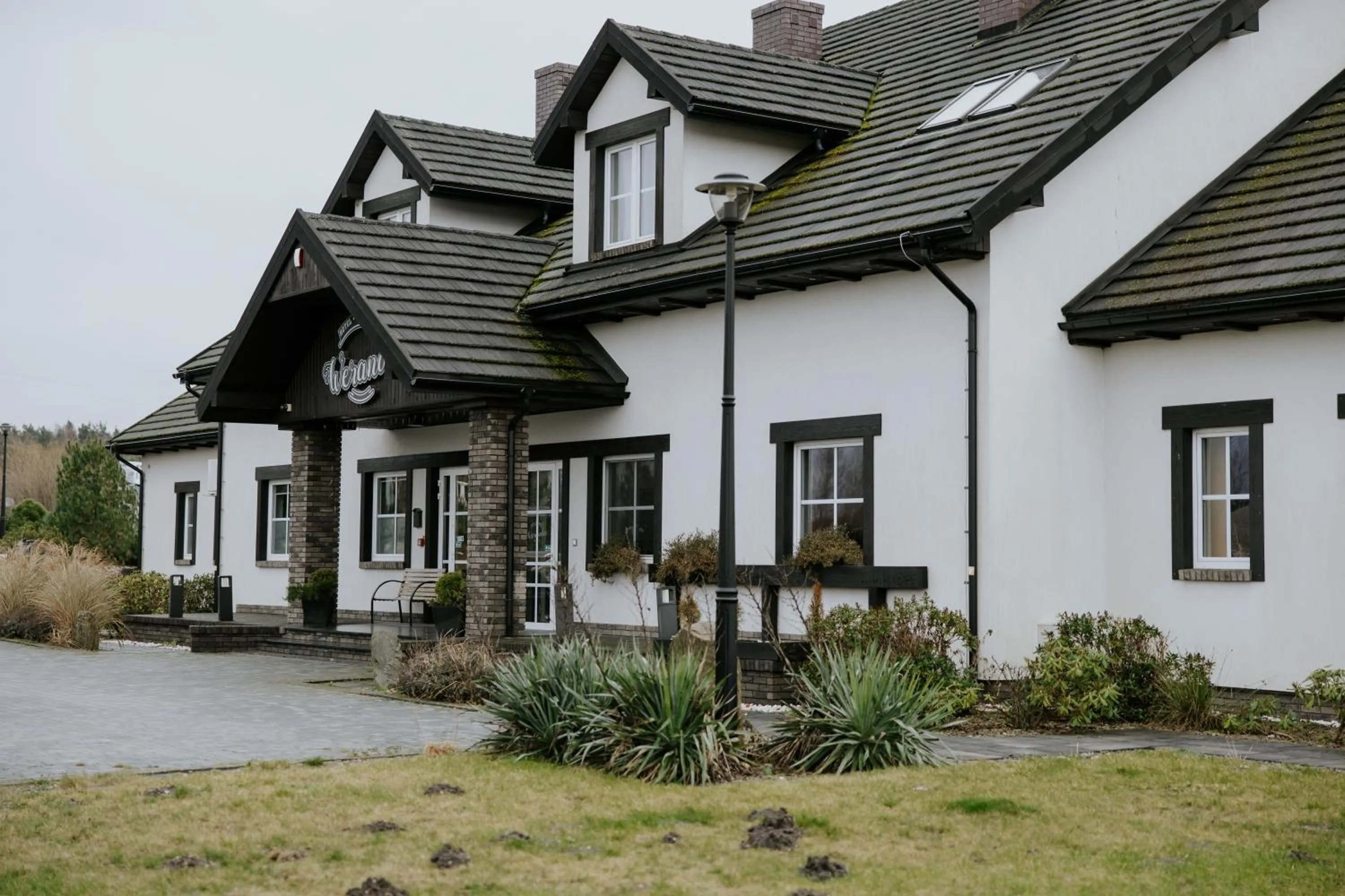 Restaurant/places to eat in Hotel Weranda Łopuszno