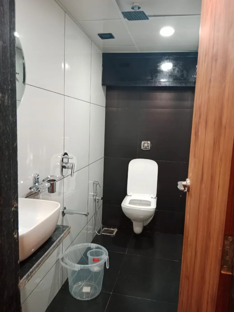 Bathroom in Hotel Aksa Palace