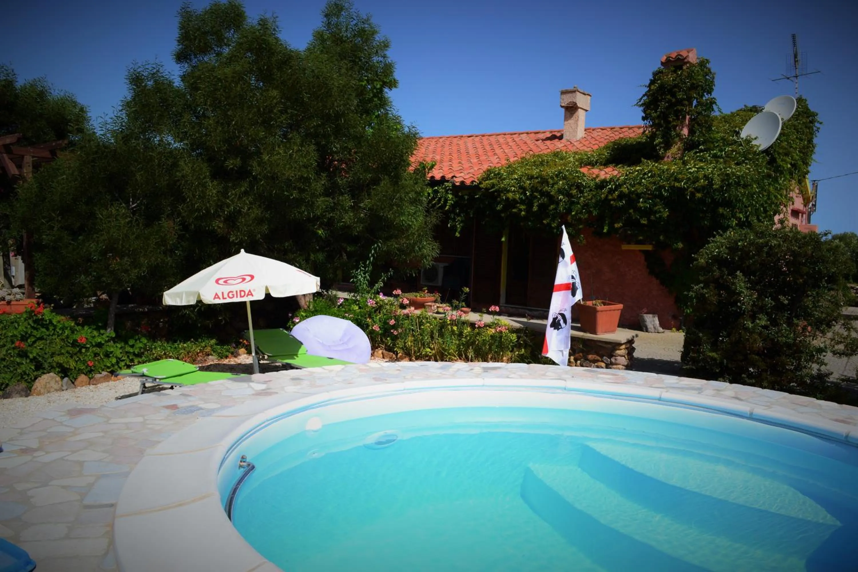 Swimming pool in Casa Asfodeli - Villetta in campagna con piscina