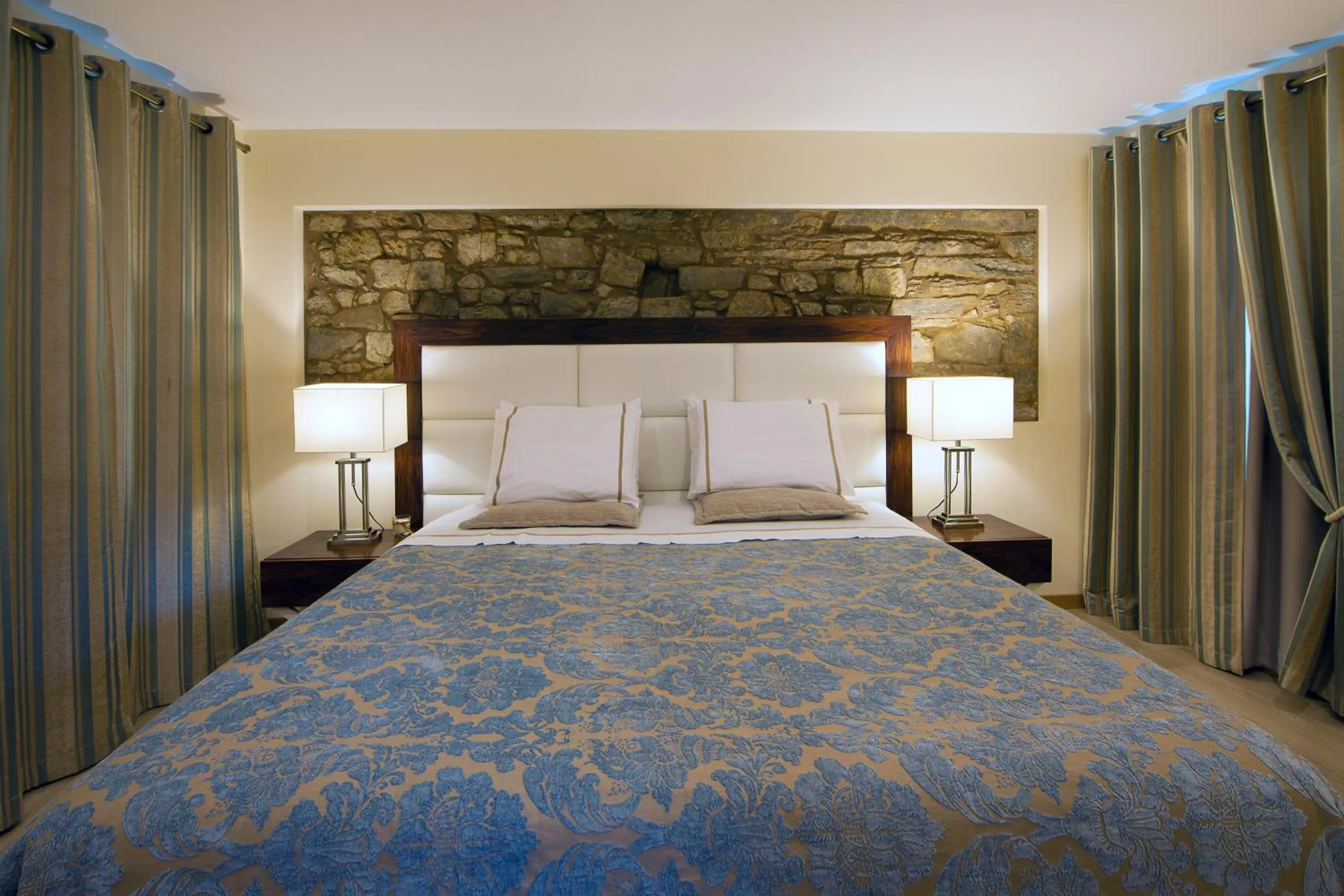 Bed in Mountain Whisper