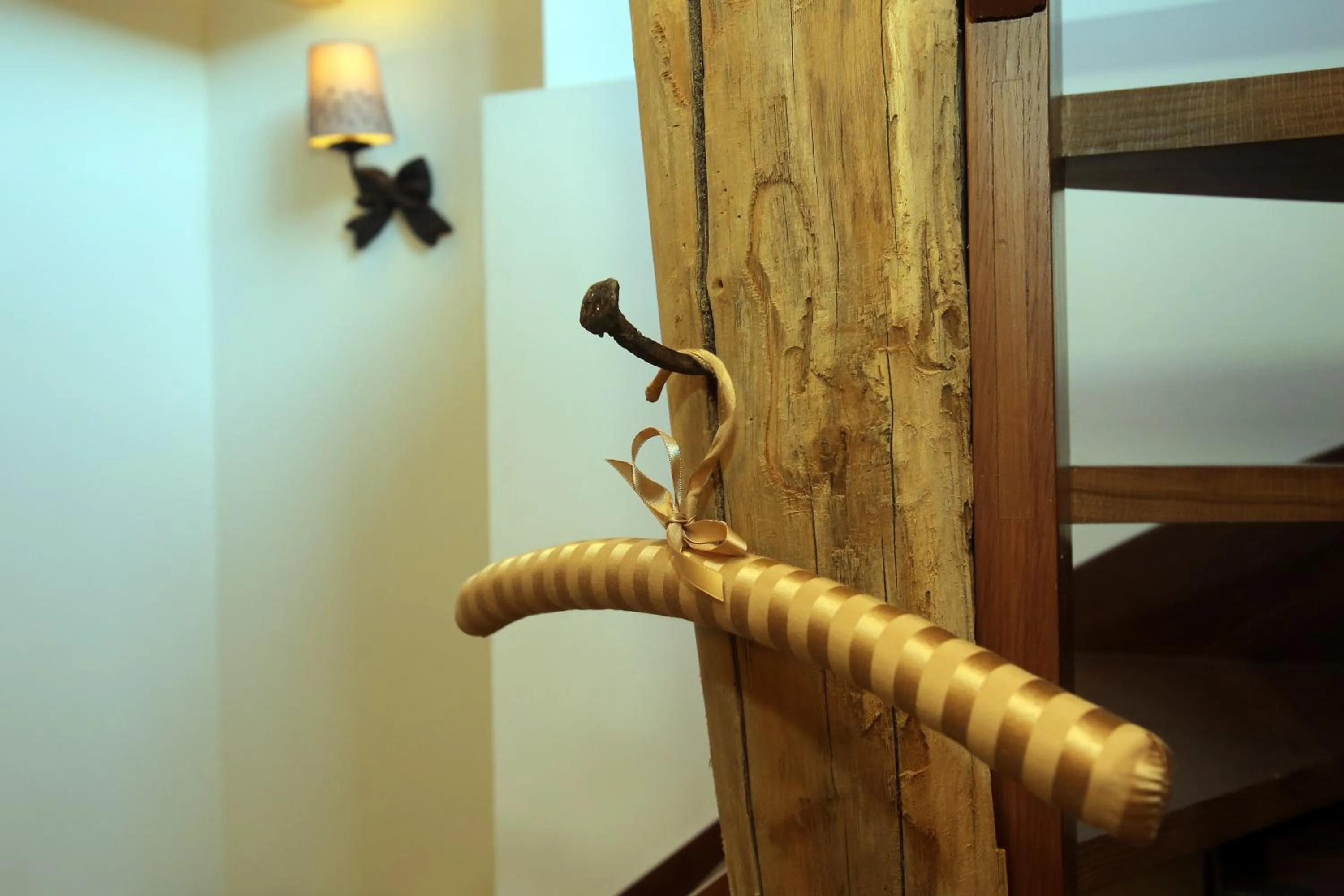 Decorative detail in Mountain Whisper