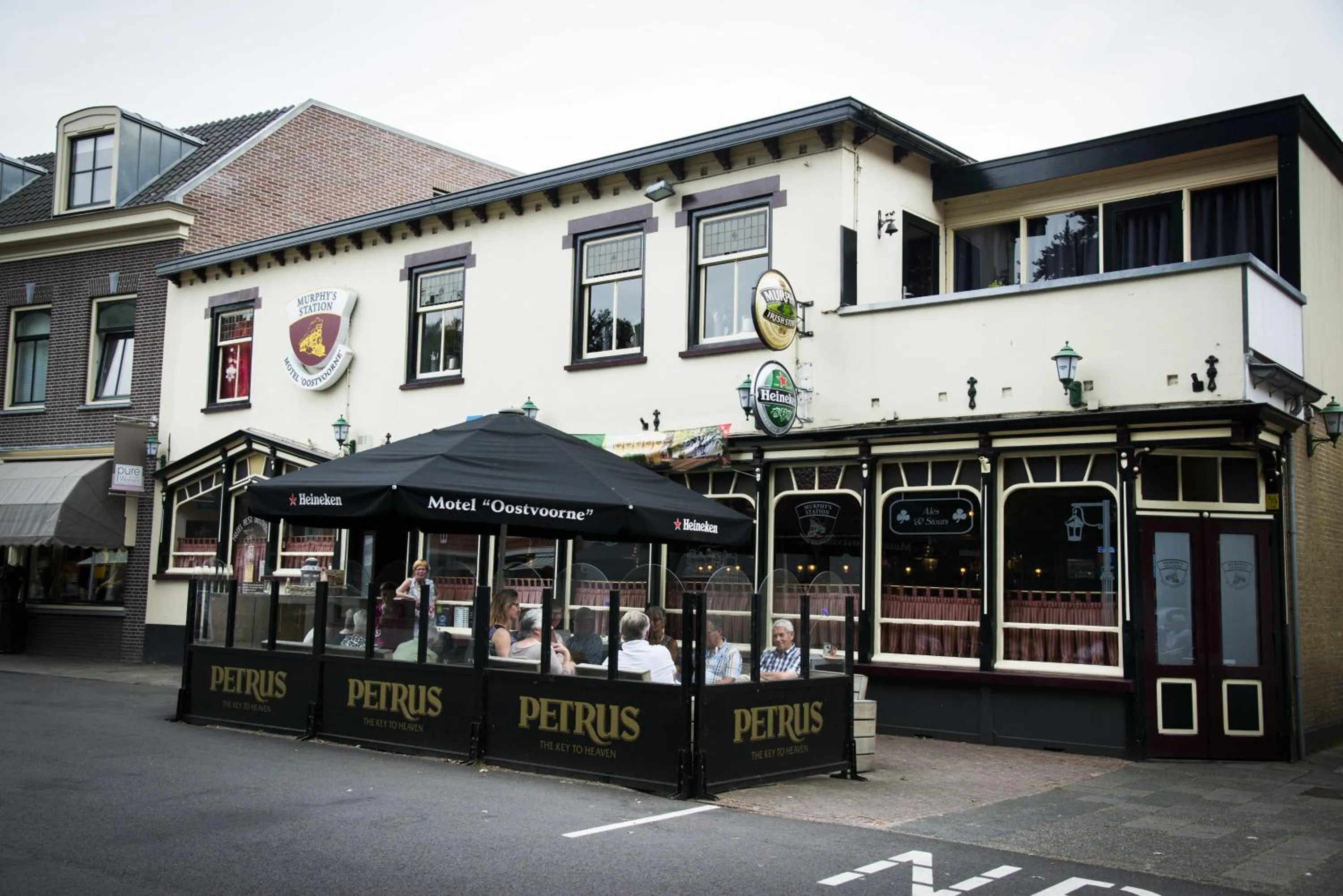 Property building in Motel Oostvoorne