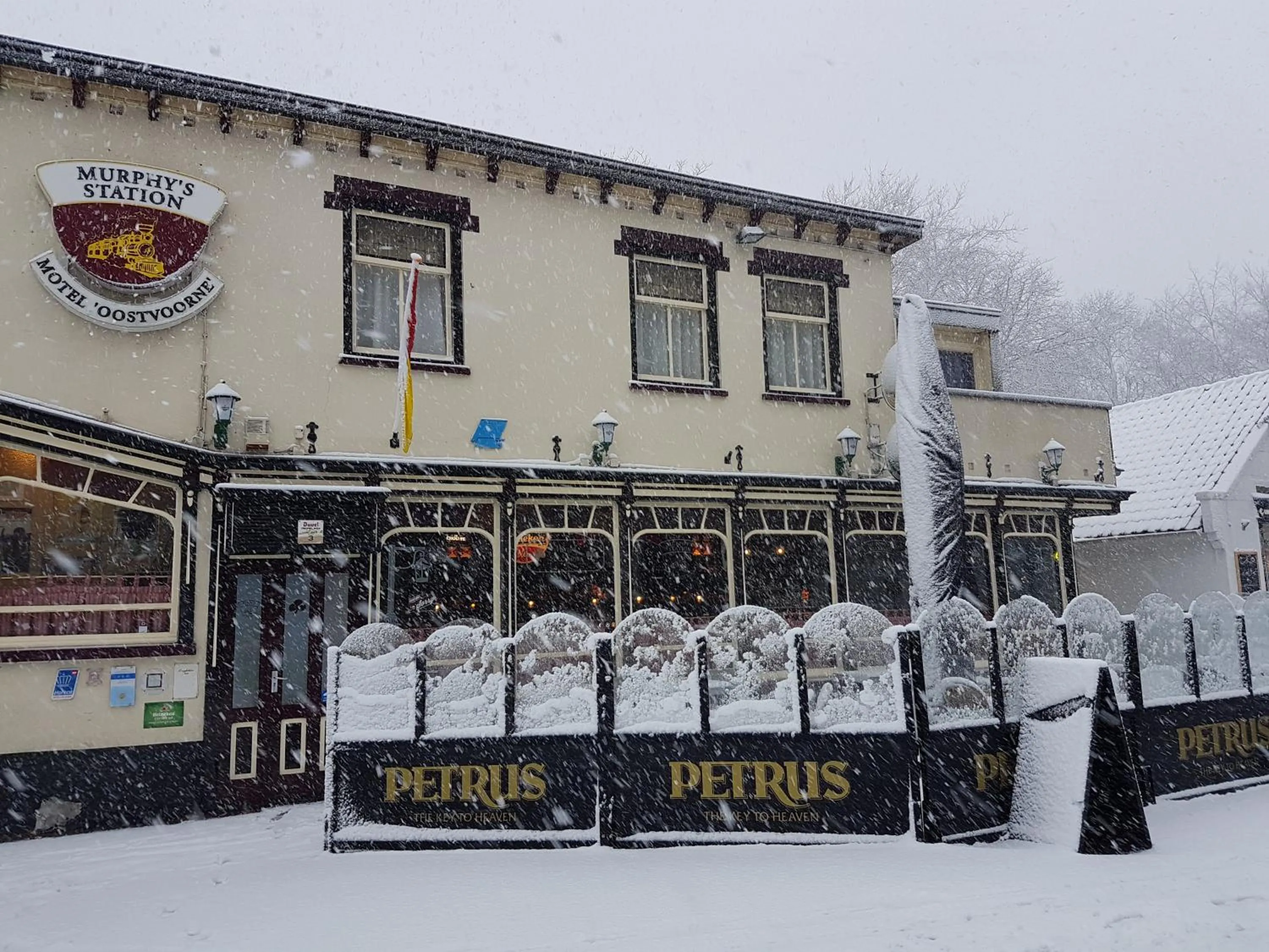 Facade/entrance in Motel Oostvoorne