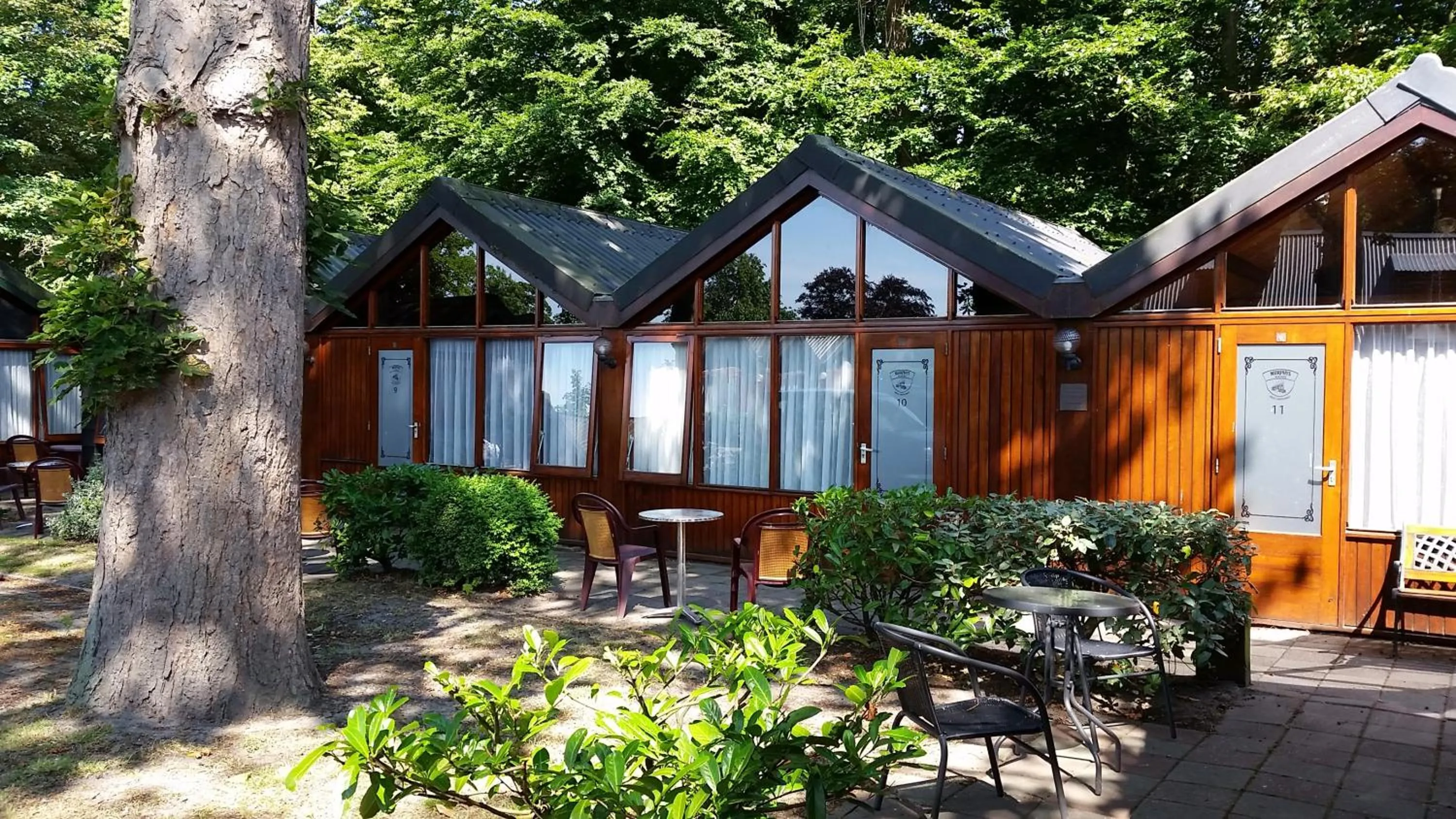 Property building in Motel Oostvoorne