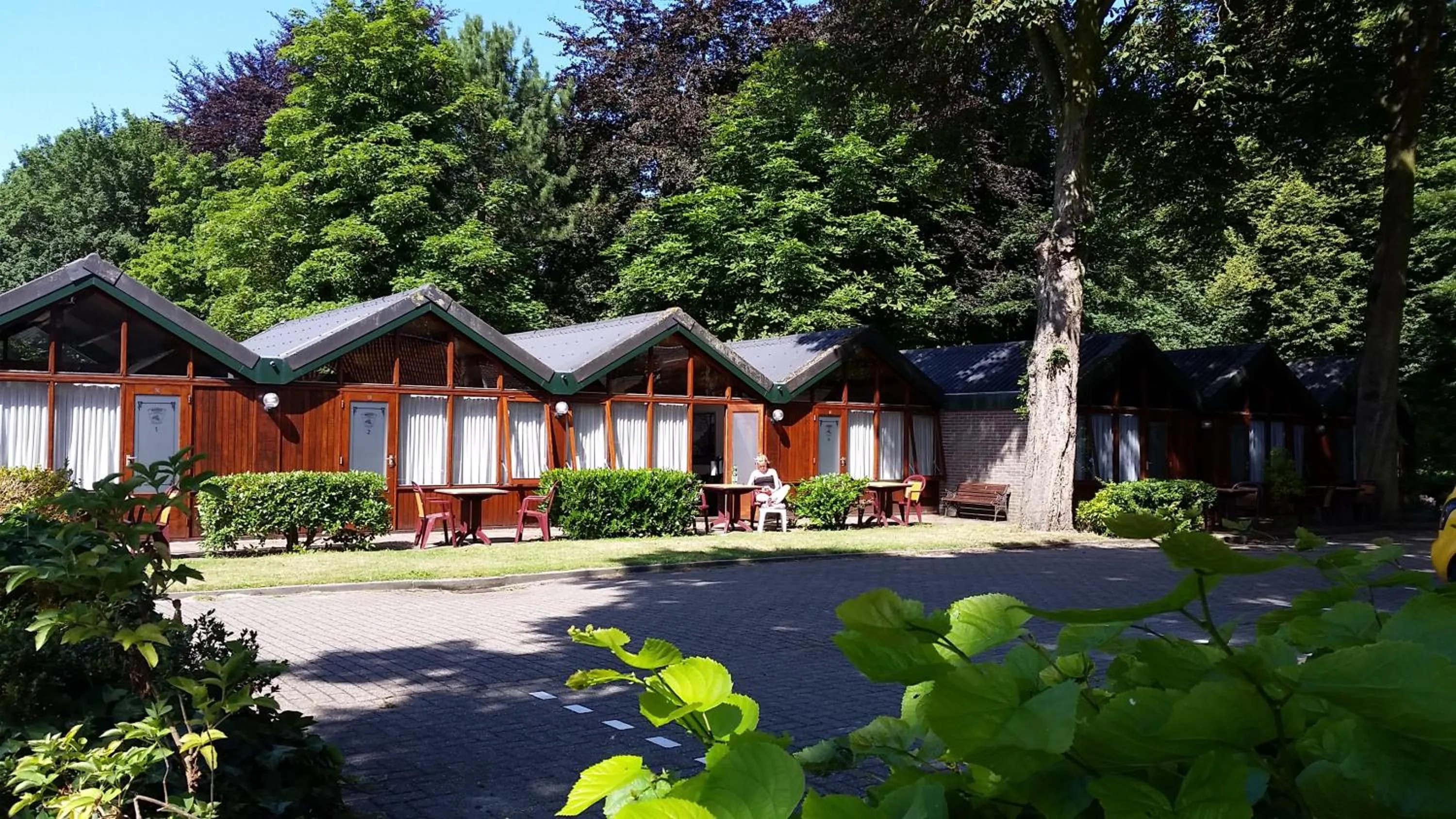 Property building in Motel Oostvoorne